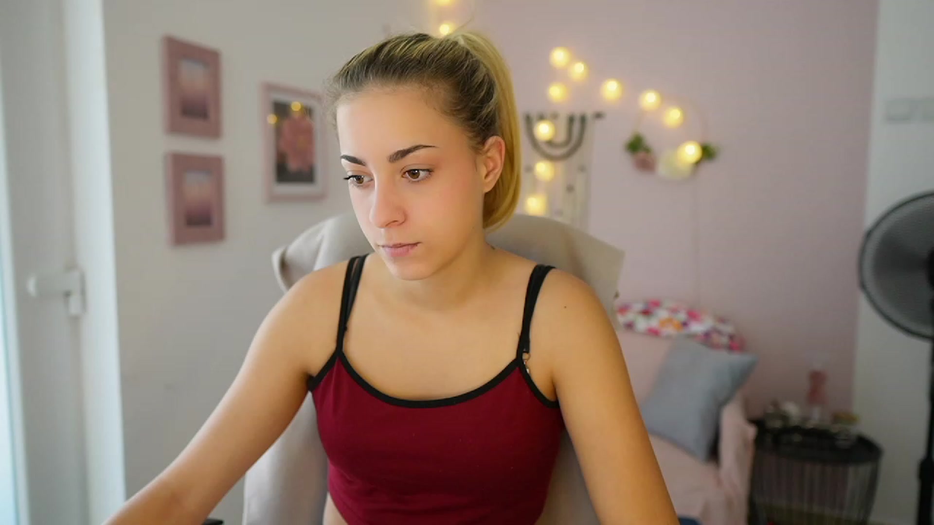 Gallery image thumbnail from Gia_Lopez18's myfreecams stream on, 07/31/2023, 13:34 image 12 of 20