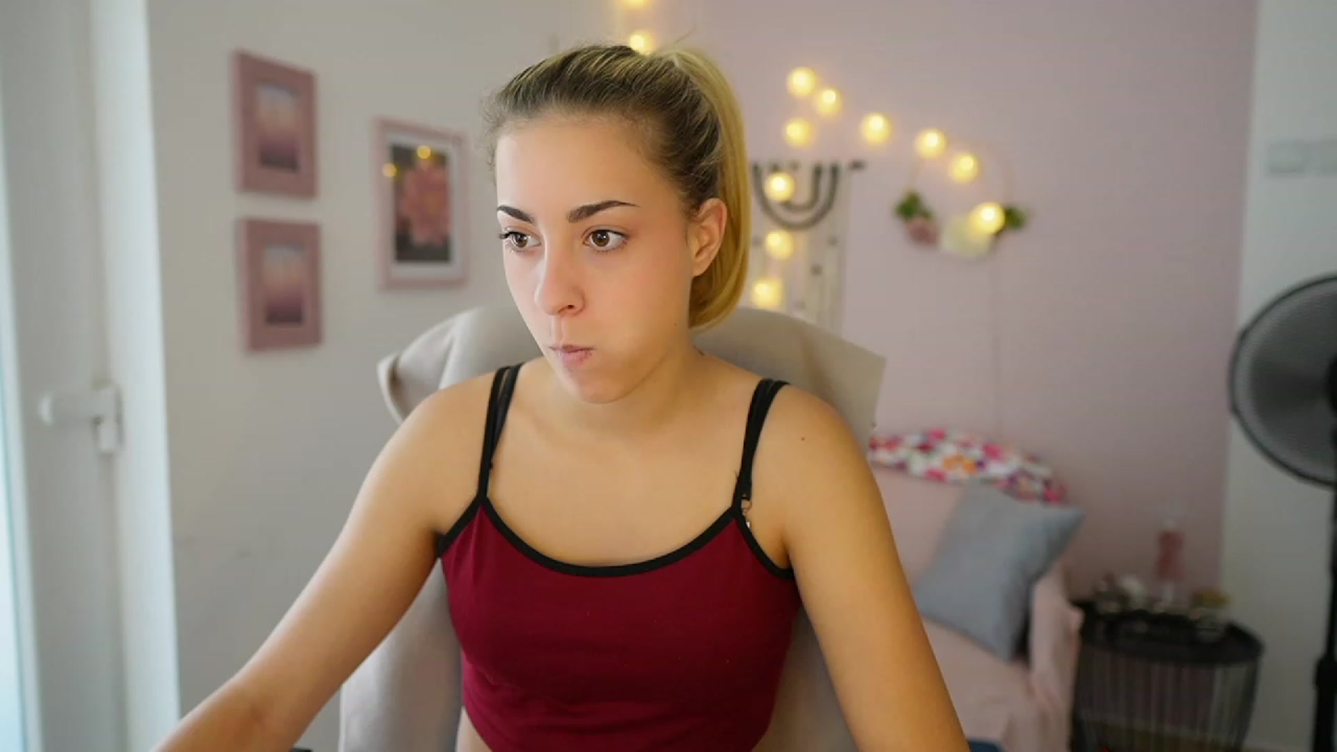 Gallery image thumbnail from Gia_Lopez18's myfreecams stream on, 07/31/2023, 13:34 image 13 of 20