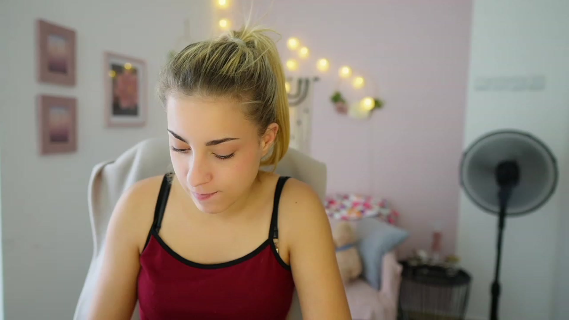 Gallery image thumbnail from Gia_Lopez18's myfreecams stream on, 07/31/2023, 15:51 image 9 of 20