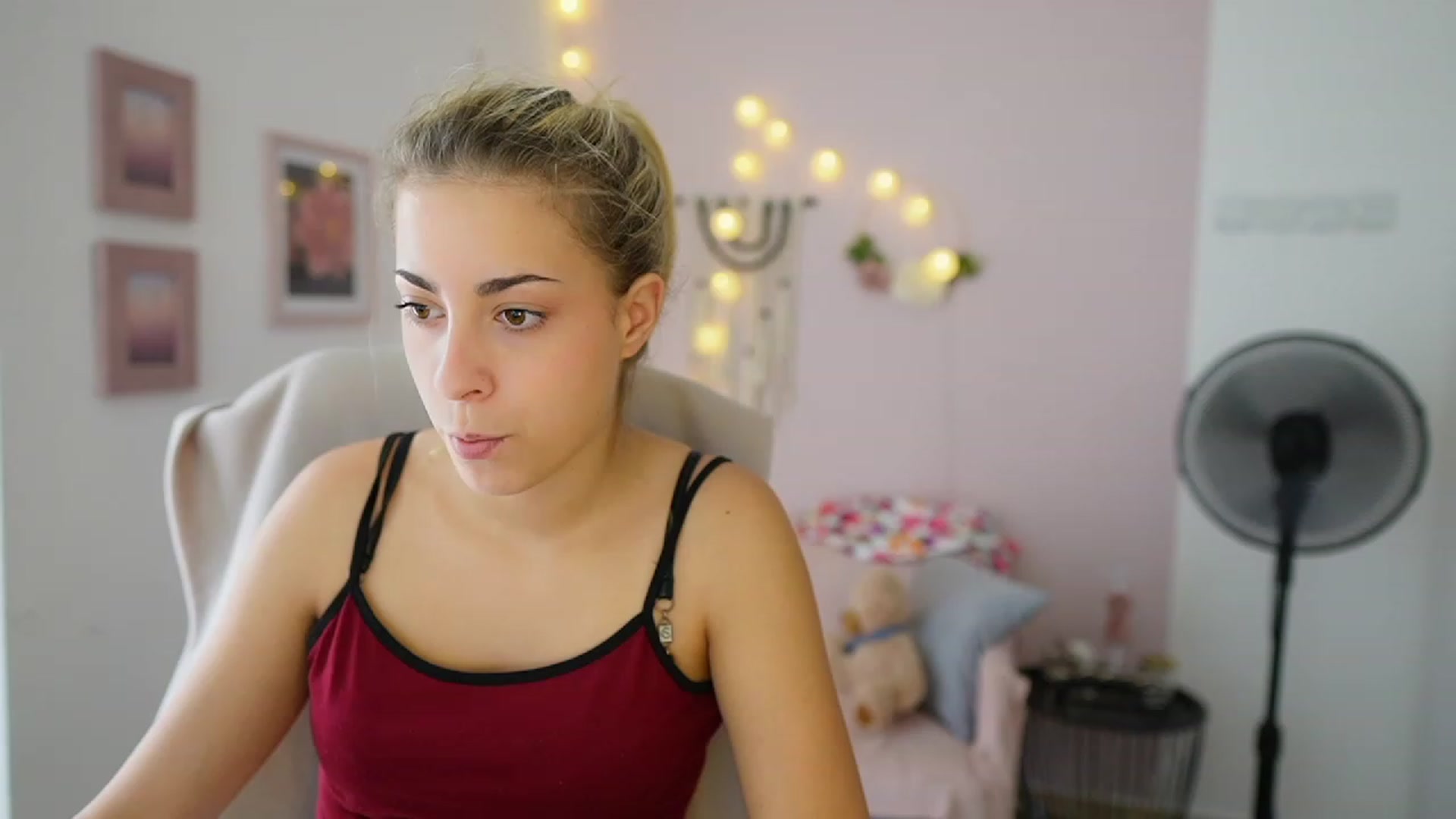 Gallery image thumbnail from Gia_Lopez18's myfreecams stream on, 07/31/2023, 15:51 image 1 of 20