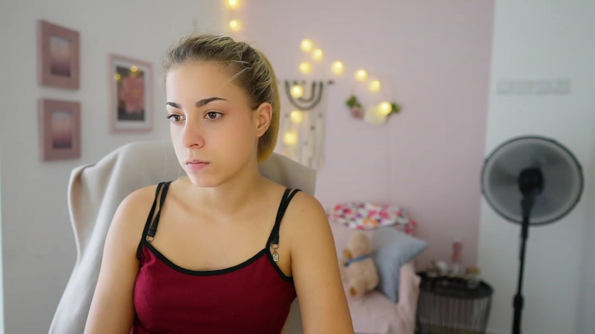 Gallery image thumbnail from Gia_Lopez18's myfreecams stream on, 07/31/2023, 15:51 image 2 of 20