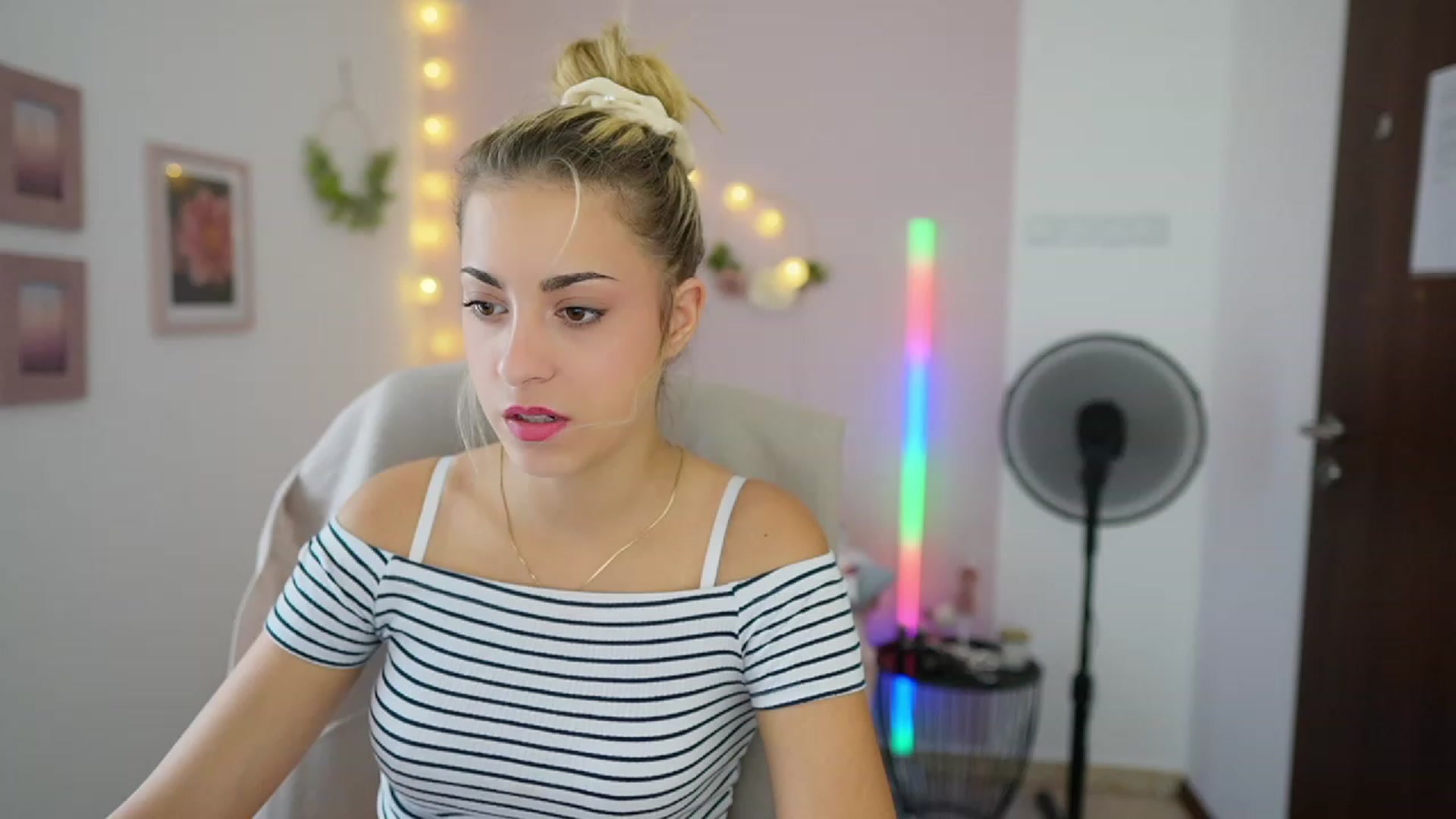 Gallery image thumbnail from Gia_Lopez18's myfreecams stream on, 08/03/2023, 14:04 image 19 of 20