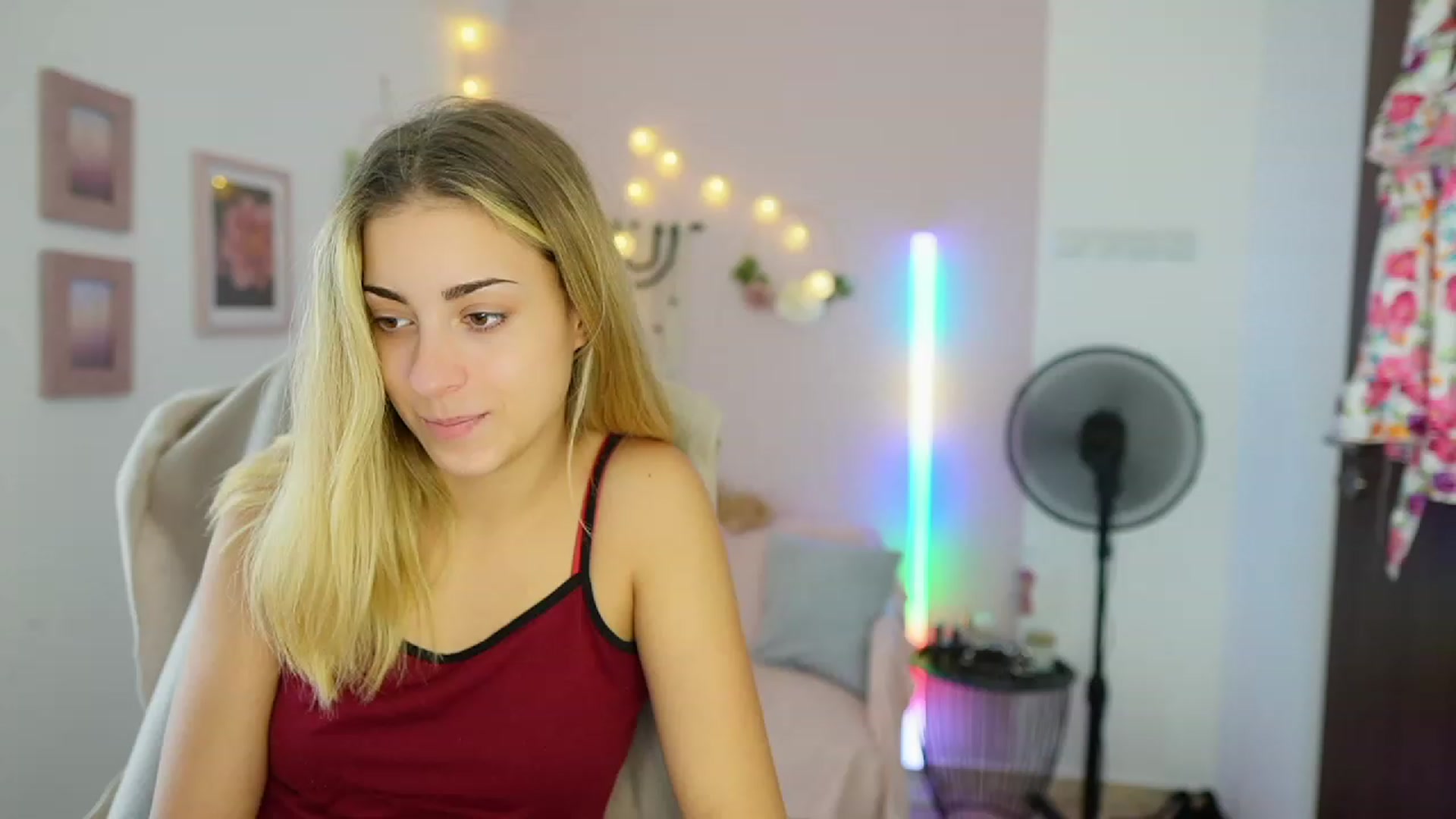 Gallery image thumbnail from Gia_Lopez18's myfreecams stream on, 08/10/2023, 14:43 image 4 of 20