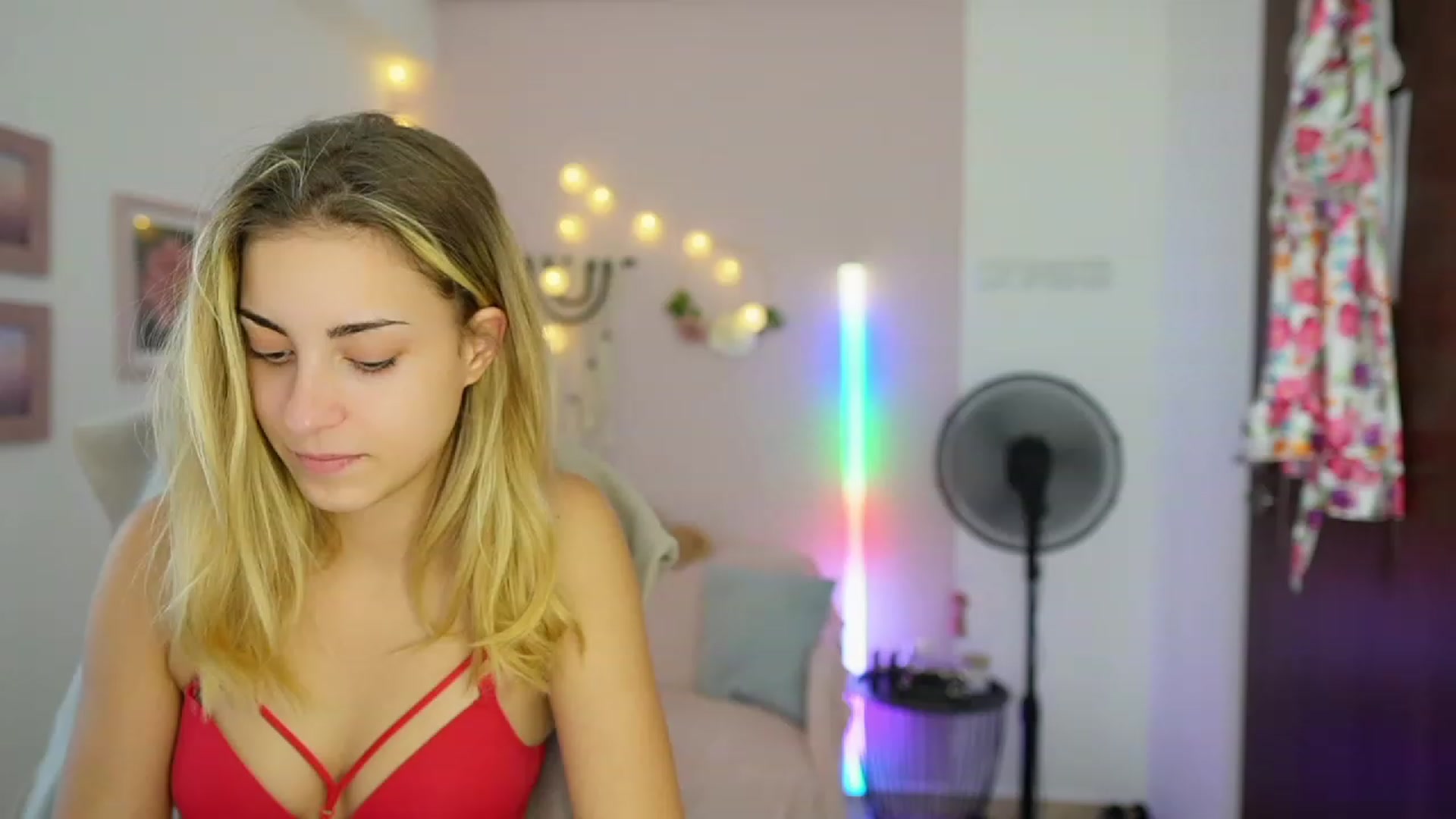 Gallery image thumbnail from Gia_Lopez18's myfreecams stream on, 08/10/2023, 17:49 image 17 of 20