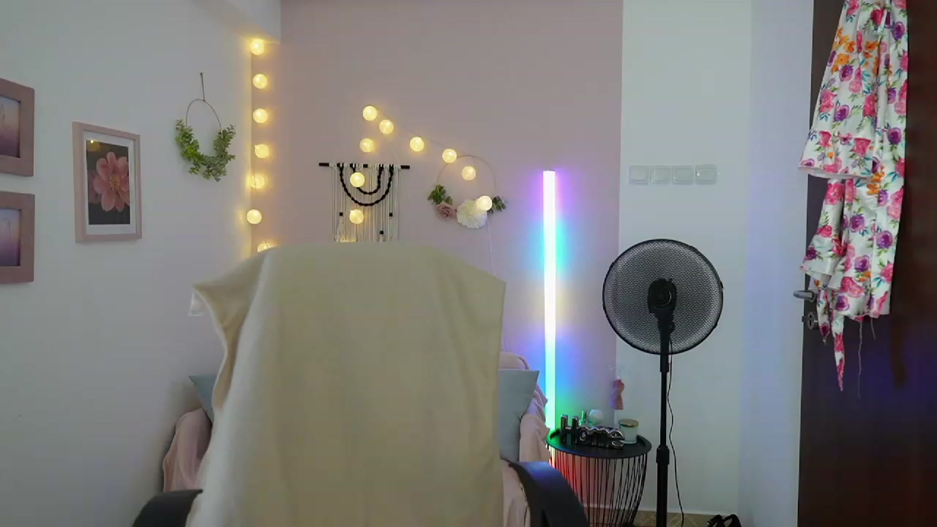 Gallery image thumbnail from Gia_Lopez18's myfreecams stream on, 08/13/2023, 14:29 image 8 of 20