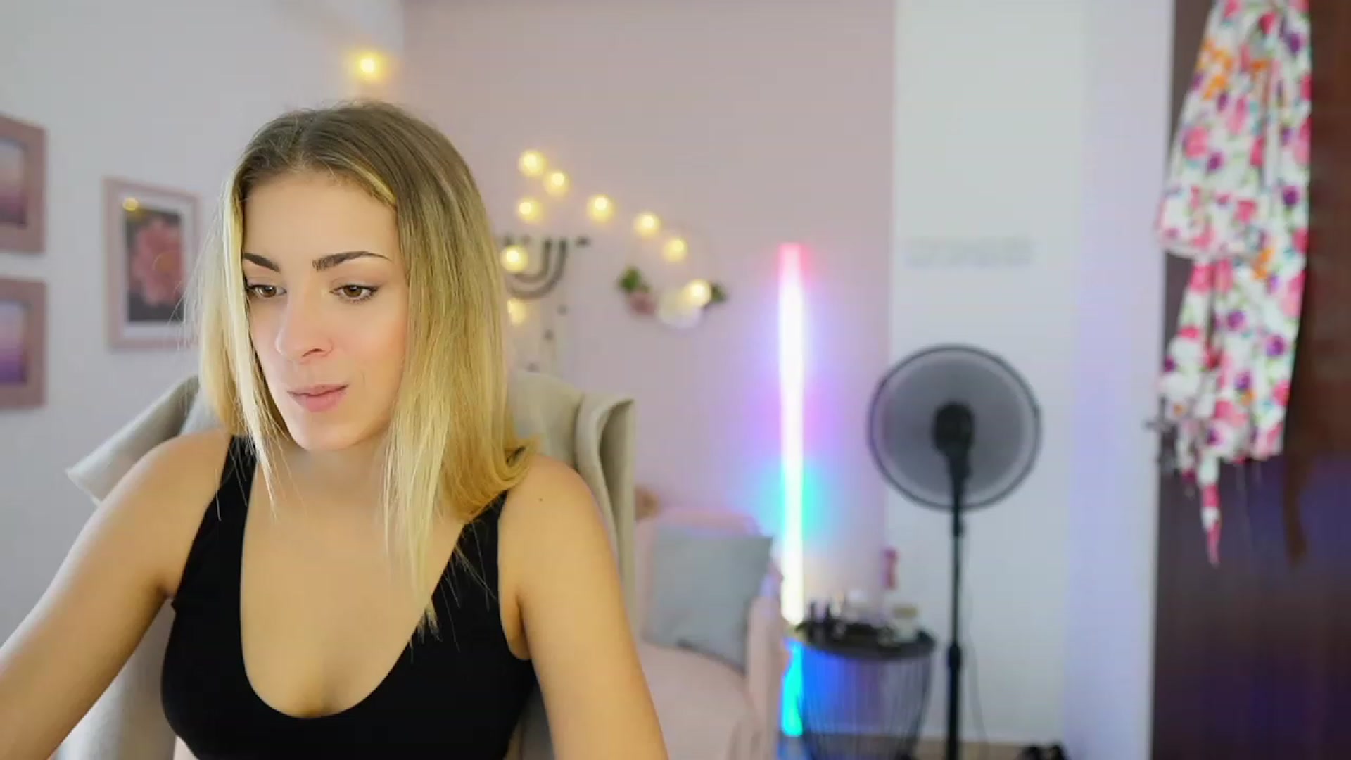 Gallery image thumbnail from Gia_Lopez18's myfreecams stream on, 08/13/2023, 14:29 image 18 of 20