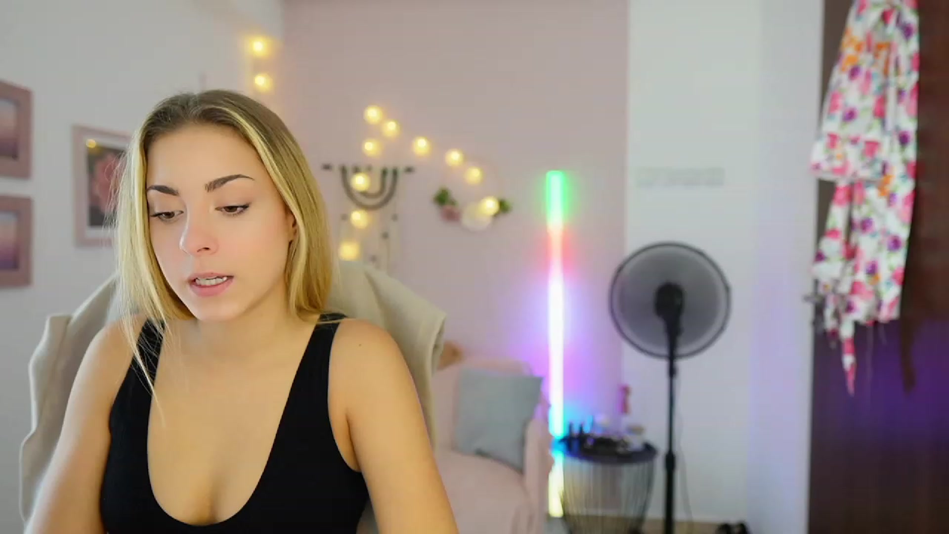 Gallery image thumbnail from Gia_Lopez18's myfreecams stream on, 08/13/2023, 14:29 image 2 of 20