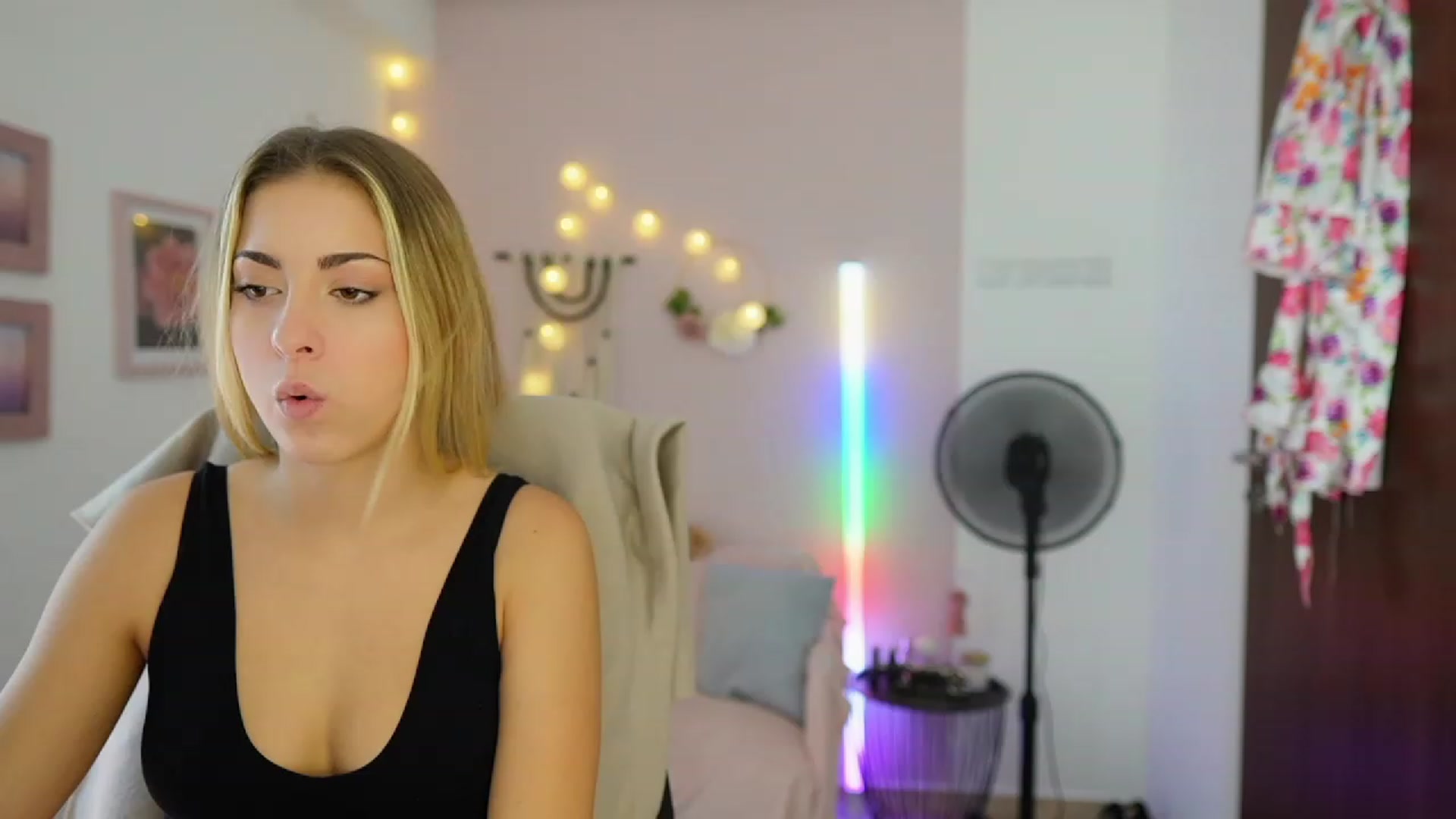 Gallery image thumbnail from Gia_Lopez18's myfreecams stream on, 08/13/2023, 14:29 image 11 of 20