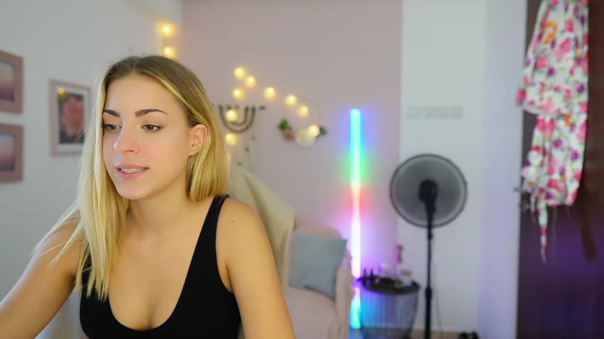 Gallery image thumbnail from Gia_Lopez18's myfreecams stream on, 08/13/2023, 15:41 image 15 of 20