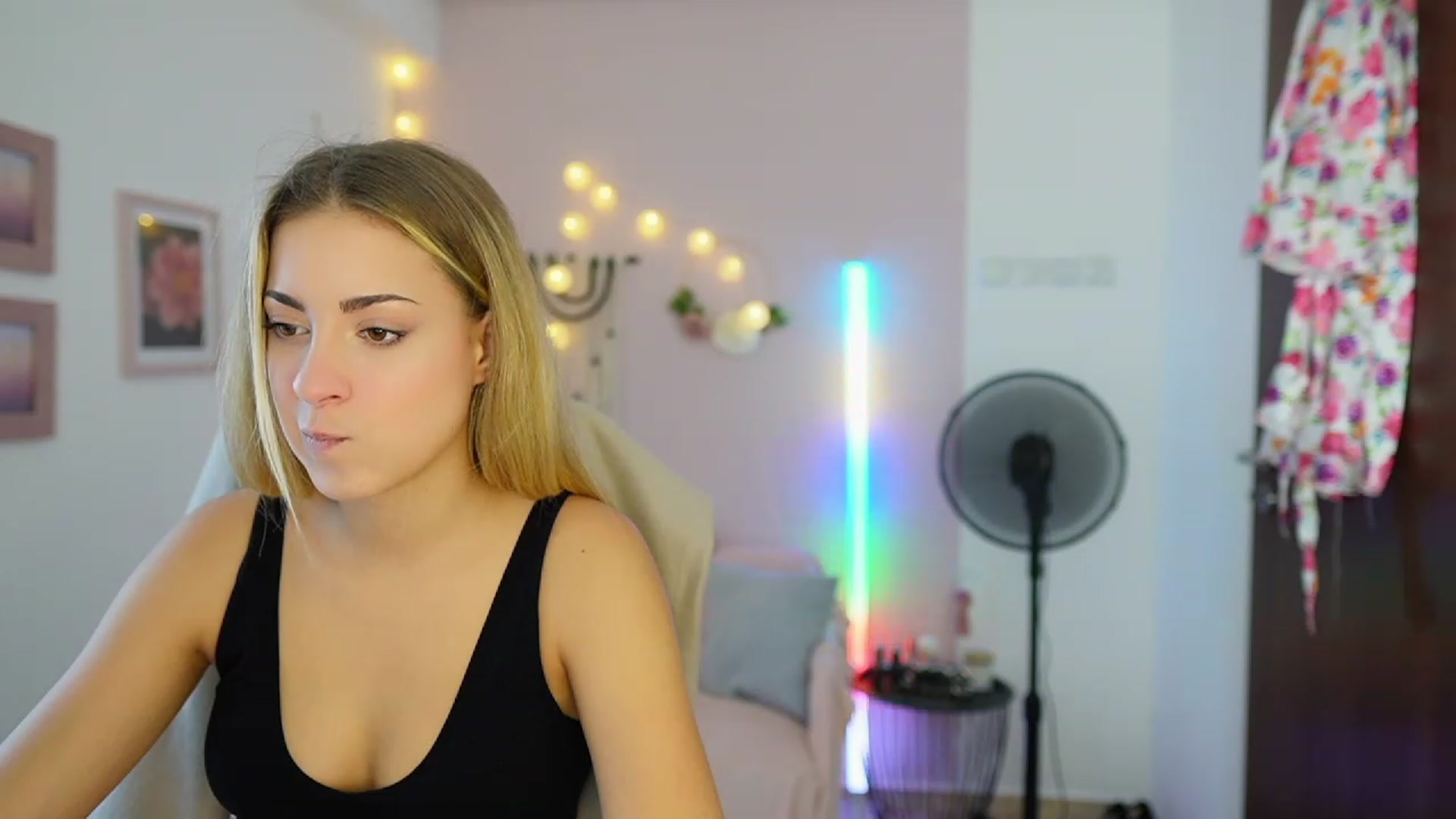Gallery image thumbnail from Gia_Lopez18's myfreecams stream on, 08/13/2023, 15:41 image 17 of 20