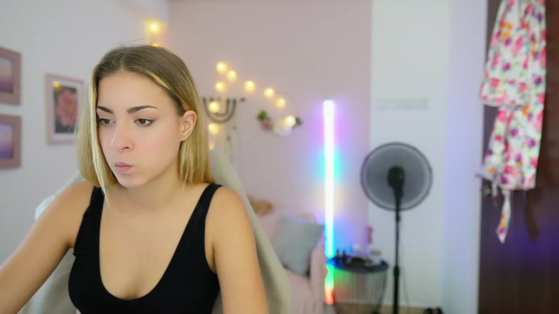 Gallery image thumbnail from Gia_Lopez18's myfreecams stream on, 08/13/2023, 17:48 image 13 of 20
