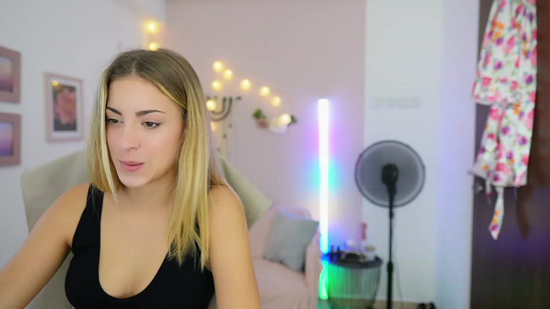 Gallery image thumbnail from Gia_Lopez18's myfreecams stream on, 08/13/2023, 17:48 image 20 of 20
