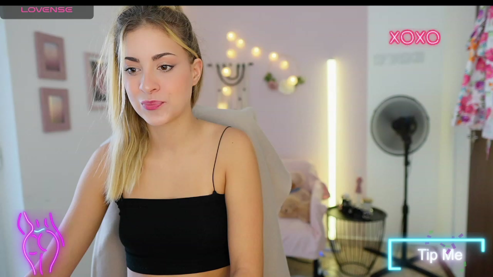Gallery image thumbnail from Gia_Lopez18's myfreecams stream on, 08/16/2023, 14:58 image 10 of 20