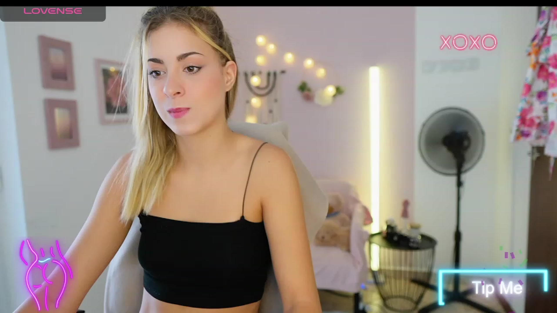 Gallery image thumbnail from Gia_Lopez18's myfreecams stream on, 08/16/2023, 14:58 image 9 of 20