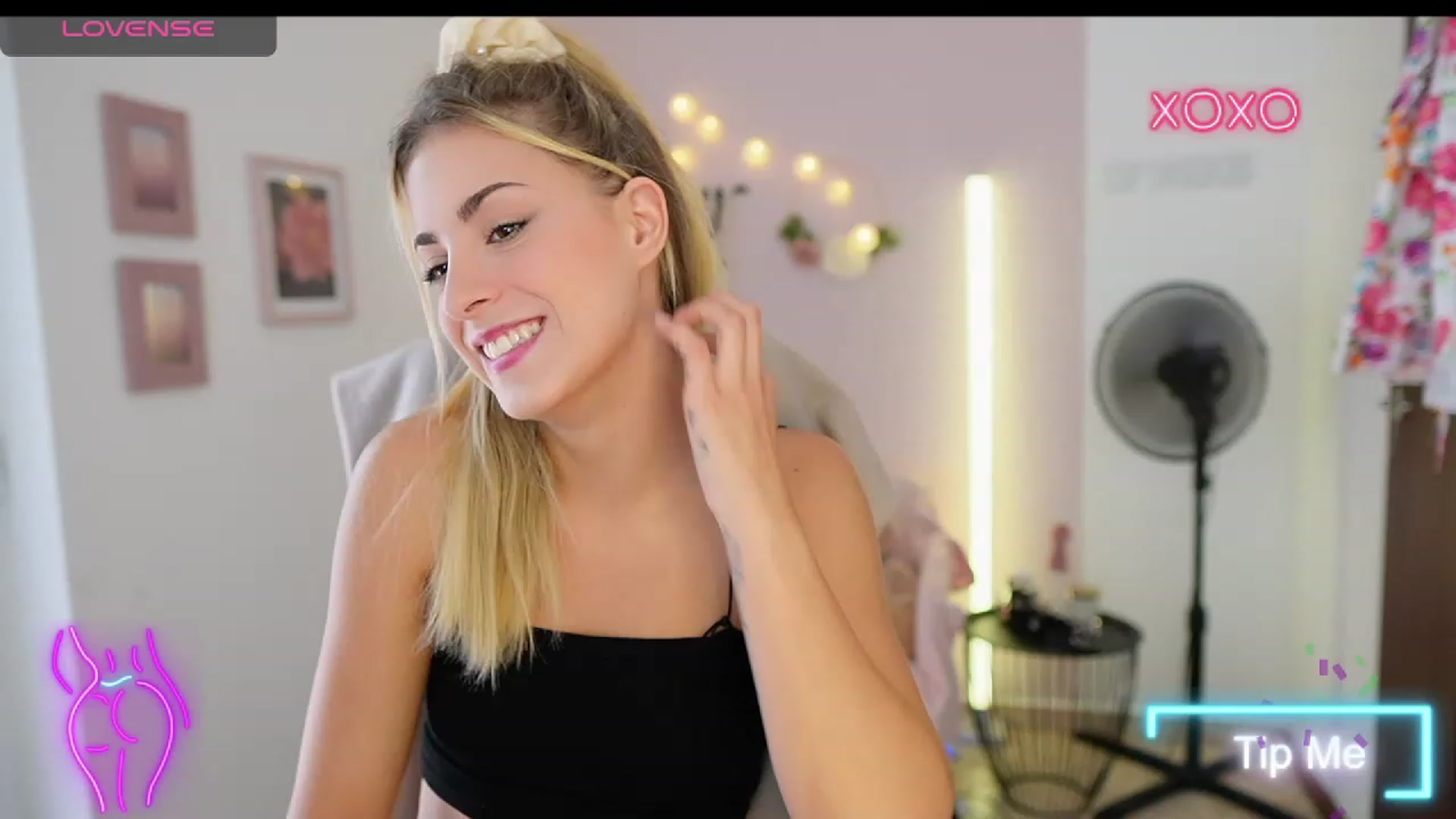 Gallery image thumbnail from Gia_Lopez18's myfreecams stream on, 08/16/2023, 14:58 image 3 of 20