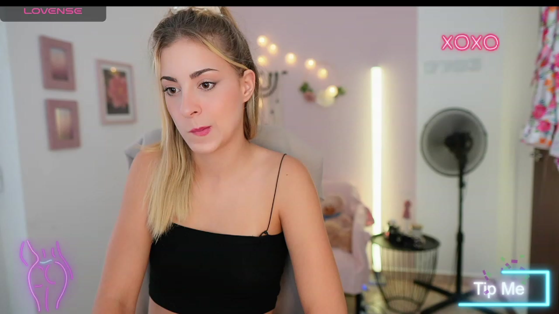 Gallery image thumbnail from Gia_Lopez18's myfreecams stream on, 08/16/2023, 17:51 image 19 of 20