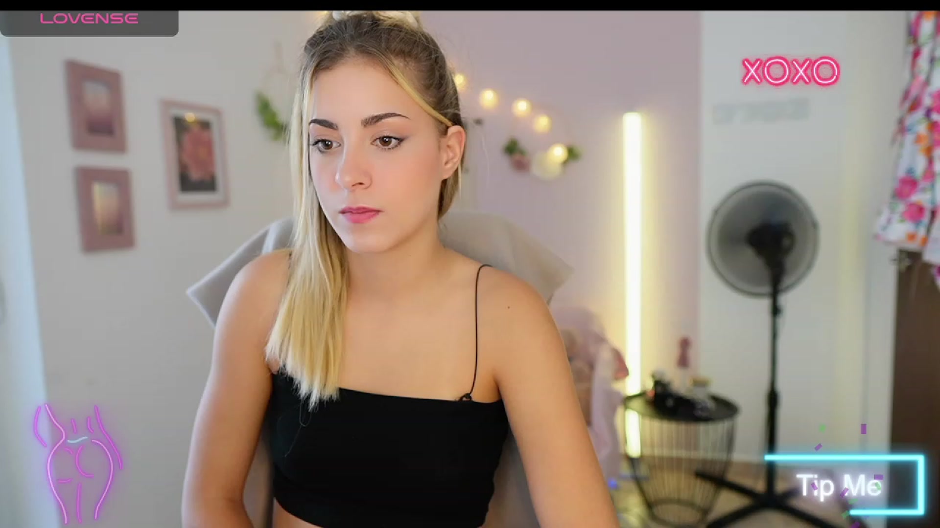 Gallery image thumbnail from Gia_Lopez18's myfreecams stream on, 08/16/2023, 17:51 image 5 of 20