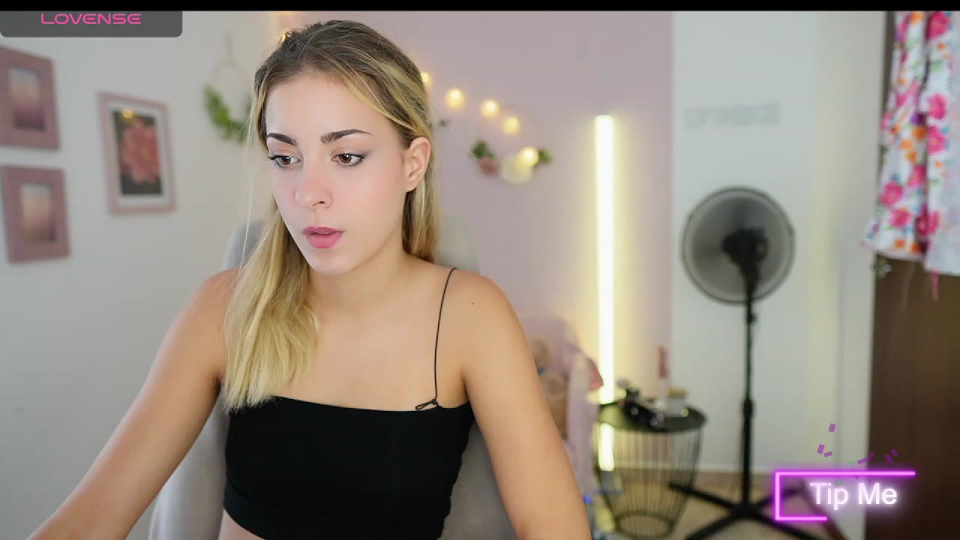 Gallery image thumbnail from Gia_Lopez18's myfreecams stream on, 08/17/2023, 14:46 image 20 of 20