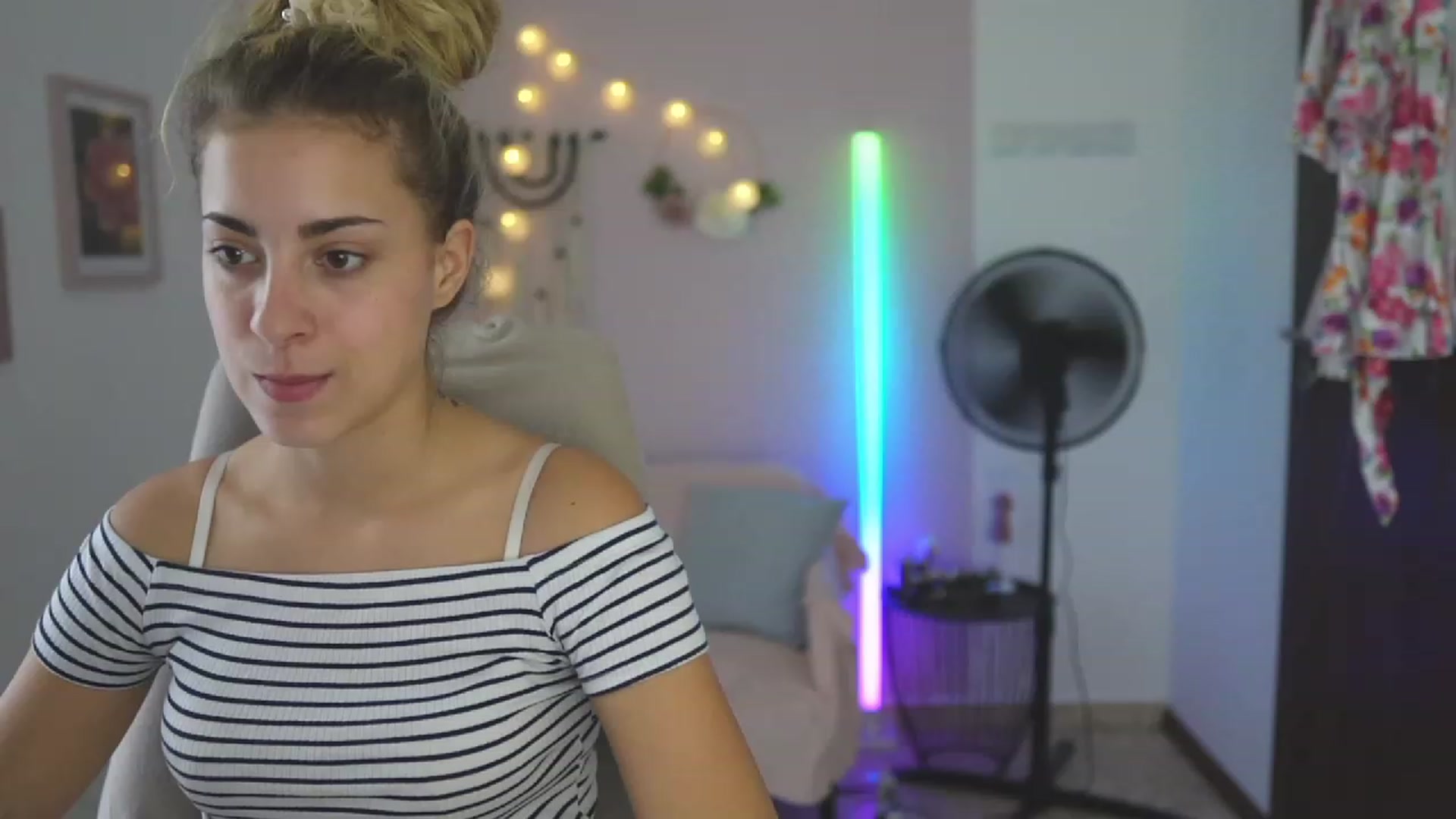 Gallery image thumbnail from Gia_Lopez18's myfreecams stream on, 08/25/2023, 14:11 image 15 of 20