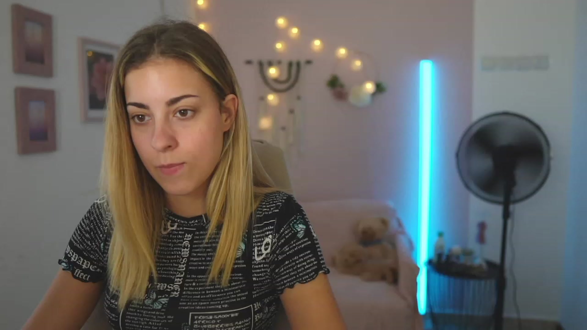 Gallery image thumbnail from Gia_Lopez18's myfreecams stream on, 08/29/2023, 16:09 image 4 of 20