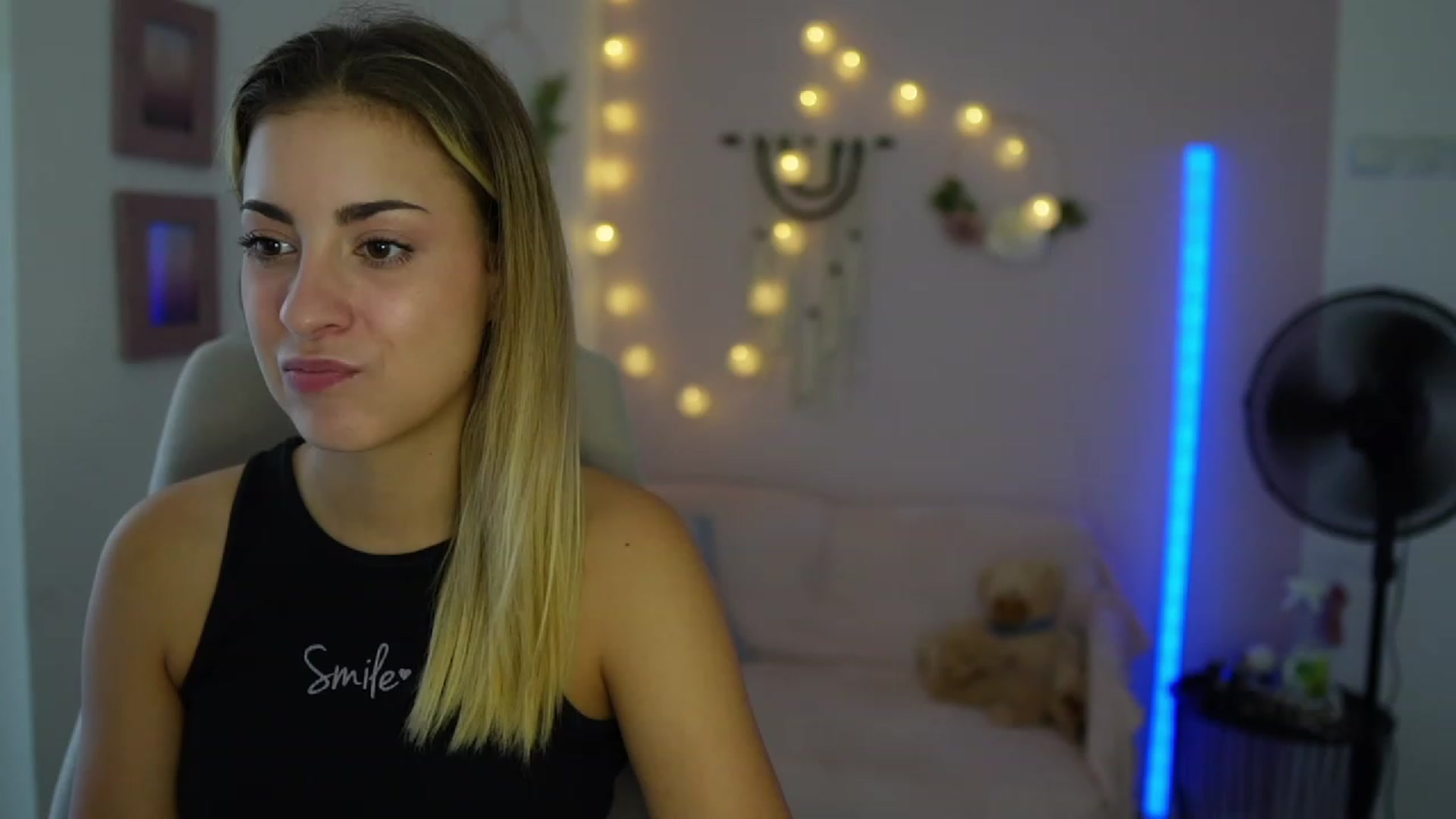 Gallery image thumbnail from Gia_Lopez18's myfreecams stream on, 08/30/2023, 15:41 image 11 of 20