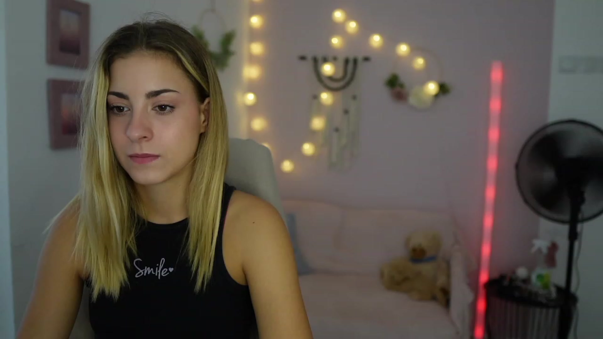 Gallery image thumbnail from Gia_Lopez18's myfreecams stream on, 08/30/2023, 15:41 image 17 of 20