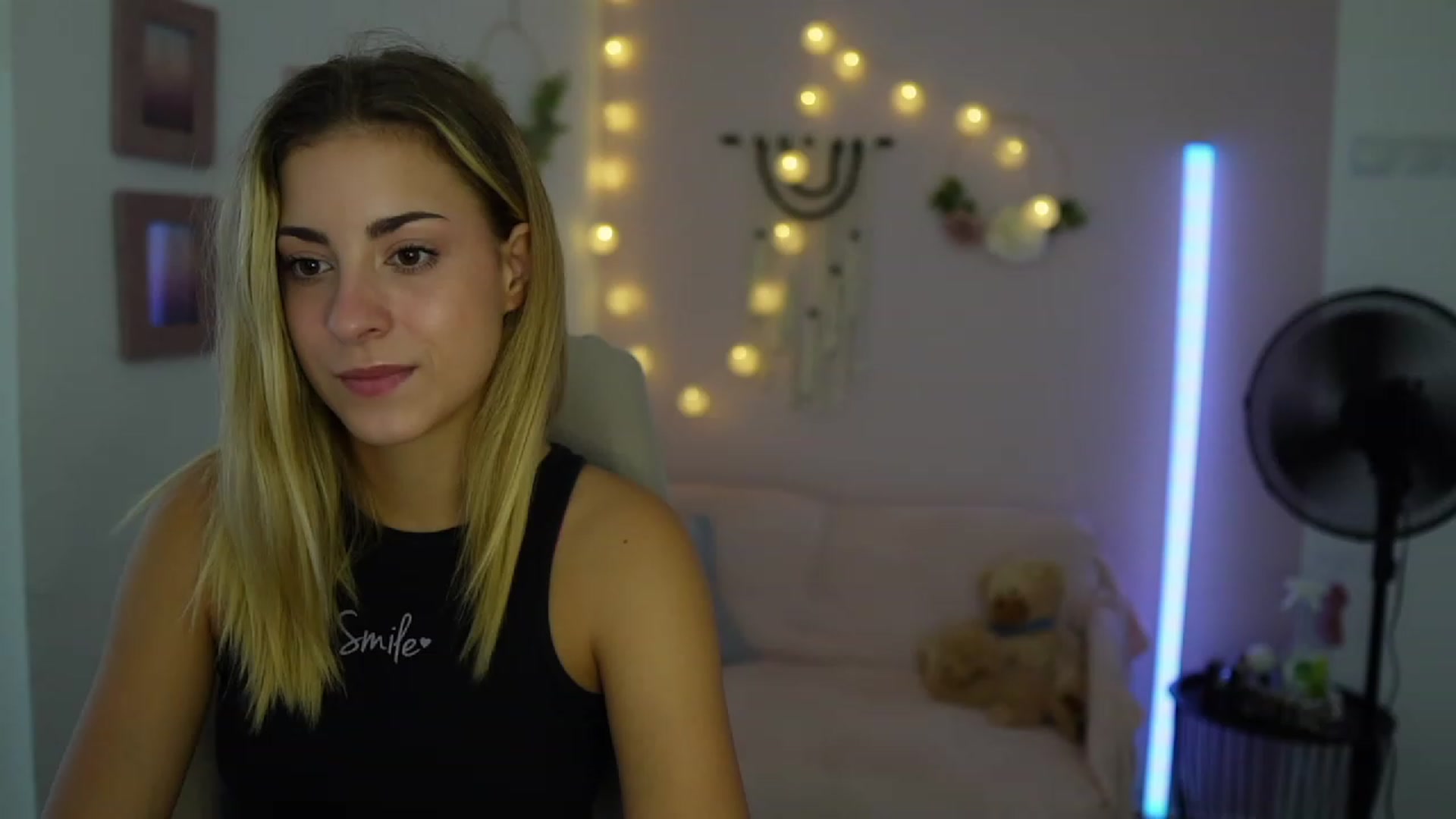Gallery image thumbnail from Gia_Lopez18's myfreecams stream on, 08/30/2023, 15:41 image 16 of 20