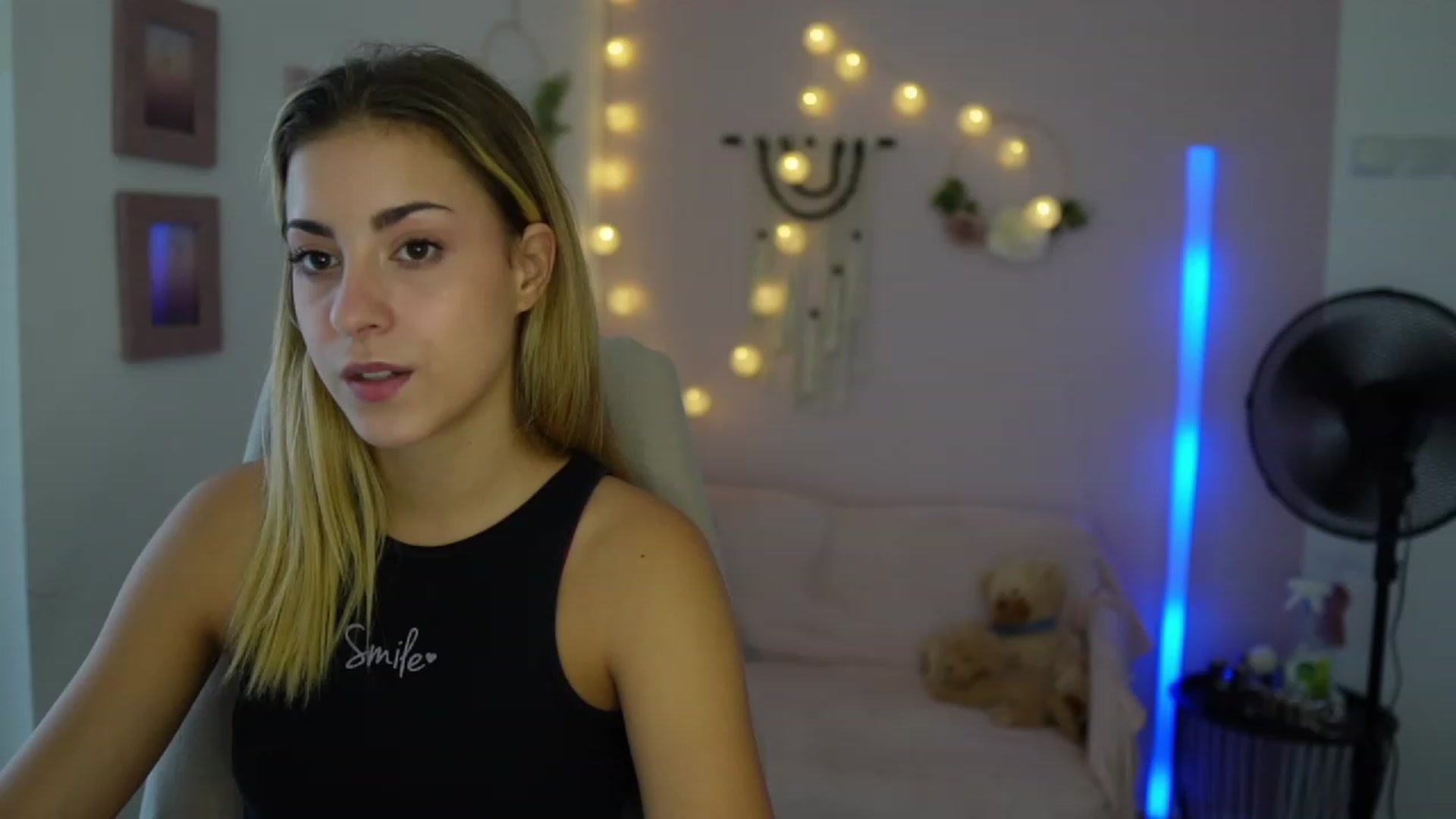Gallery image thumbnail from Gia_Lopez18's myfreecams stream on, 08/30/2023, 15:41 image 1 of 20