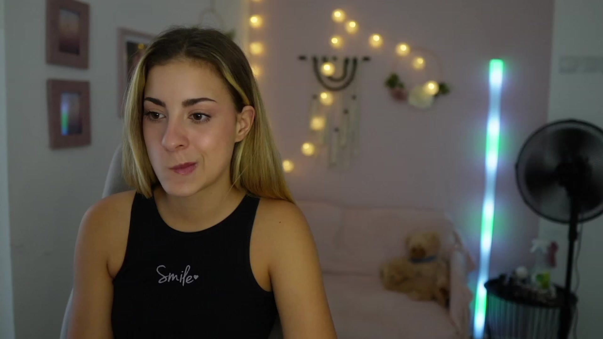 Gallery image thumbnail from Gia_Lopez18's myfreecams stream on, 08/30/2023, 17:26 image 2 of 20
