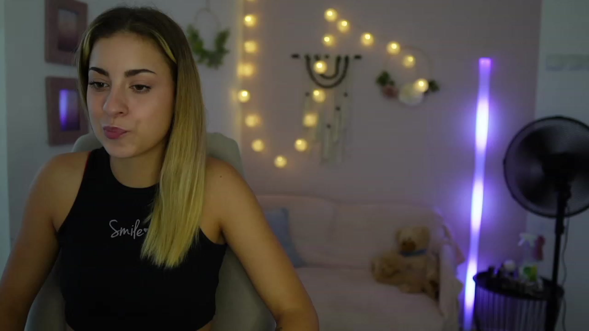 Gallery image thumbnail from Gia_Lopez18's myfreecams stream on, 08/30/2023, 17:26 image 8 of 20