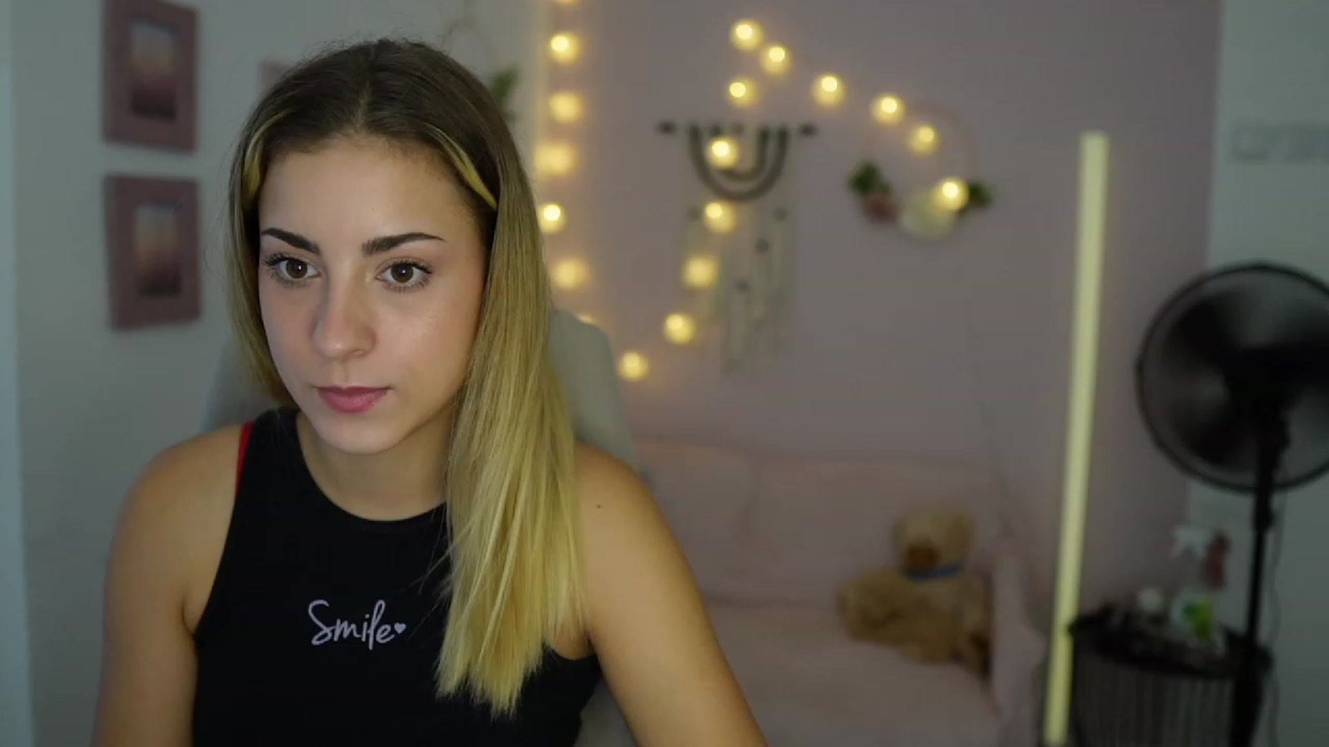 Gallery image thumbnail from Gia_Lopez18's myfreecams stream on, 08/30/2023, 17:26 image 10 of 20