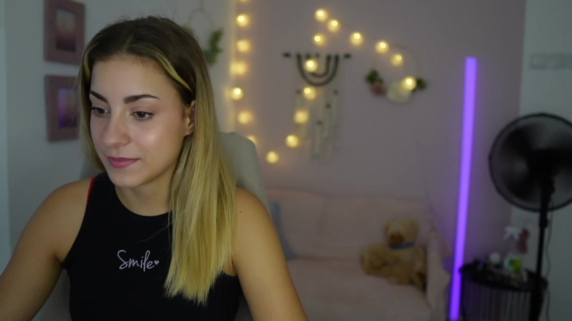 Gallery image thumbnail from Gia_Lopez18's myfreecams stream on, 08/30/2023, 17:26 image 11 of 20