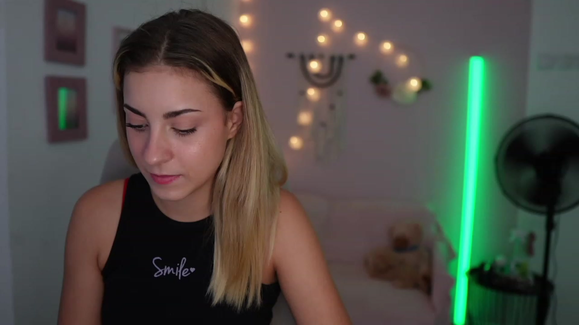 Gallery image thumbnail from Gia_Lopez18's myfreecams stream on, 08/30/2023, 17:26 image 13 of 20