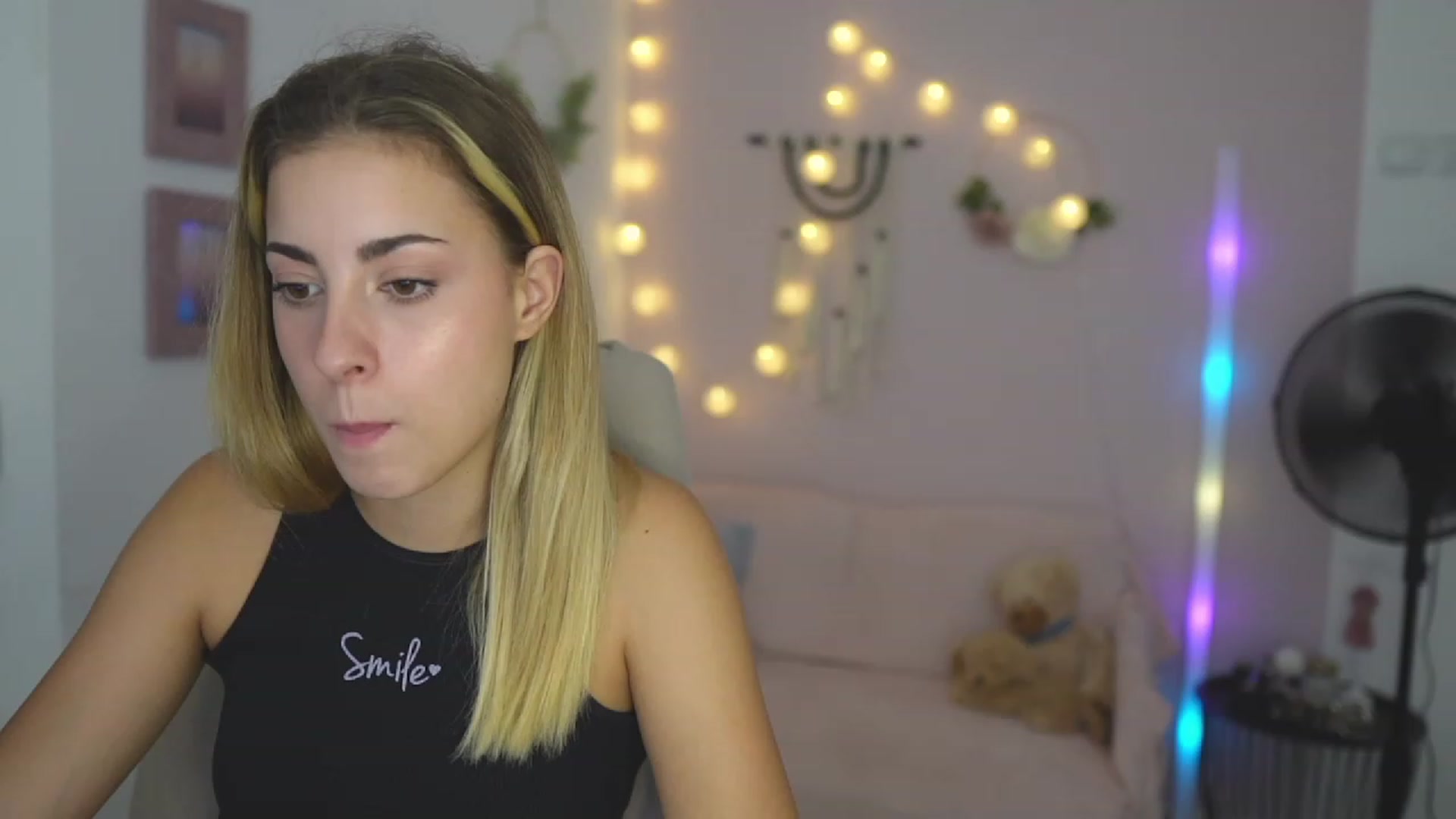 Gallery image thumbnail from Gia_Lopez18's myfreecams stream on, 08/30/2023, 19:58 image 2 of 20