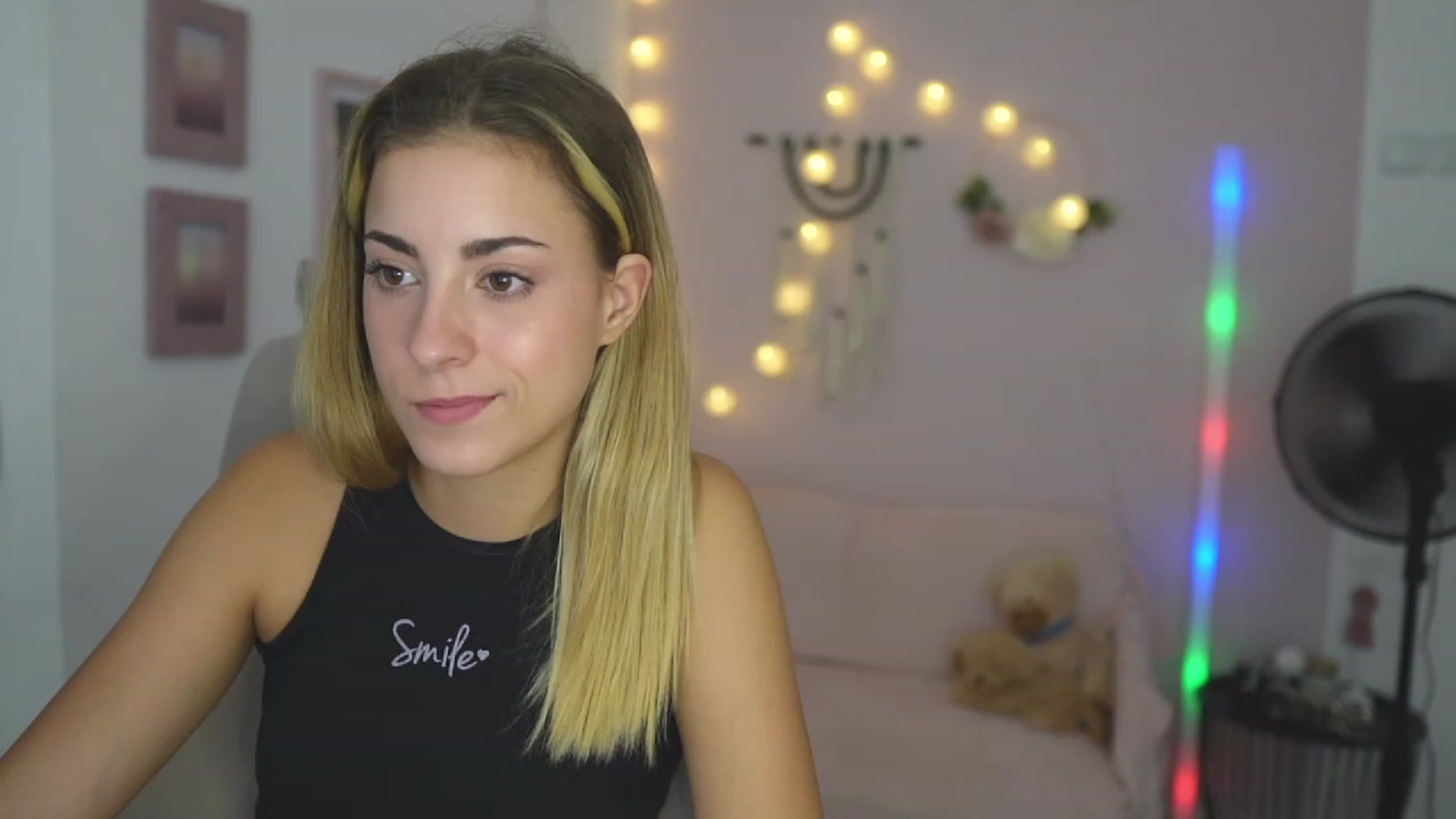 Gallery image thumbnail from Gia_Lopez18's myfreecams stream on, 08/30/2023, 19:58 image 1 of 20