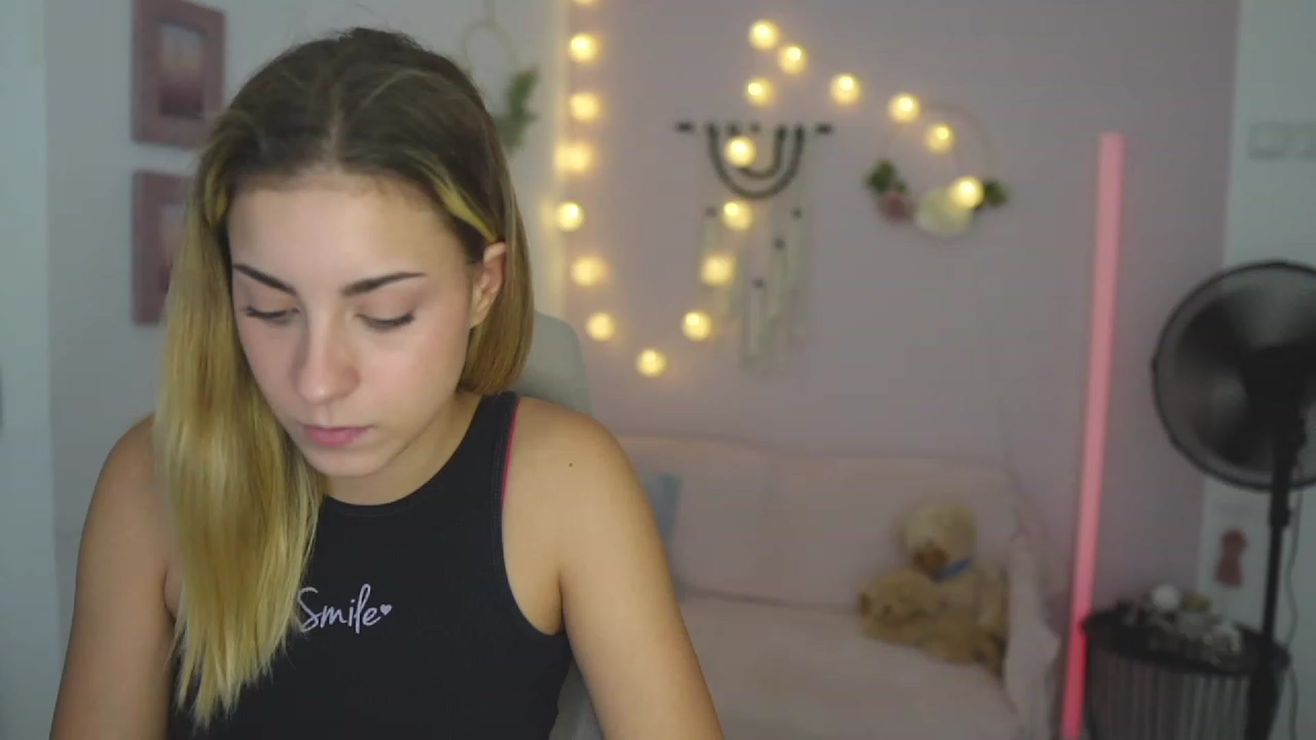Gallery image thumbnail from Gia_Lopez18's myfreecams stream on, 08/30/2023, 21:13 image 10 of 20