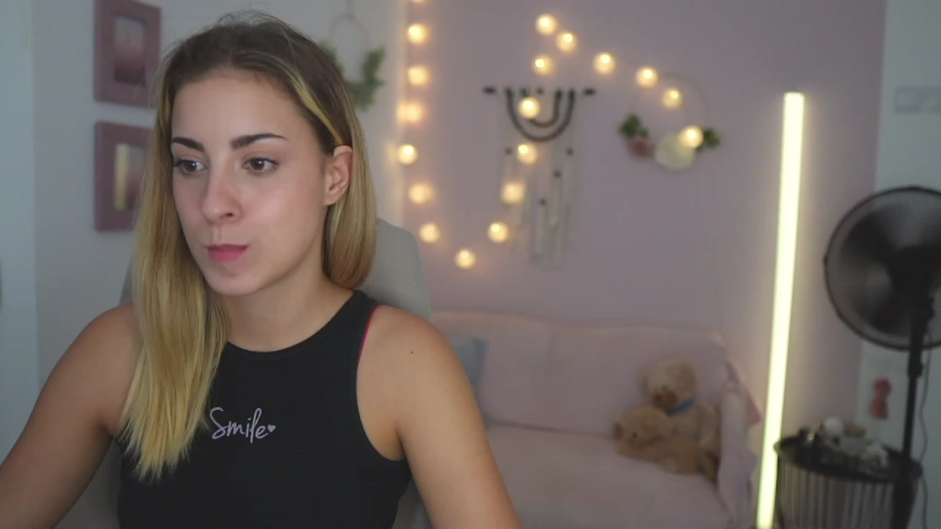 Gallery image thumbnail from Gia_Lopez18's myfreecams stream on, 08/30/2023, 21:13 image 20 of 20