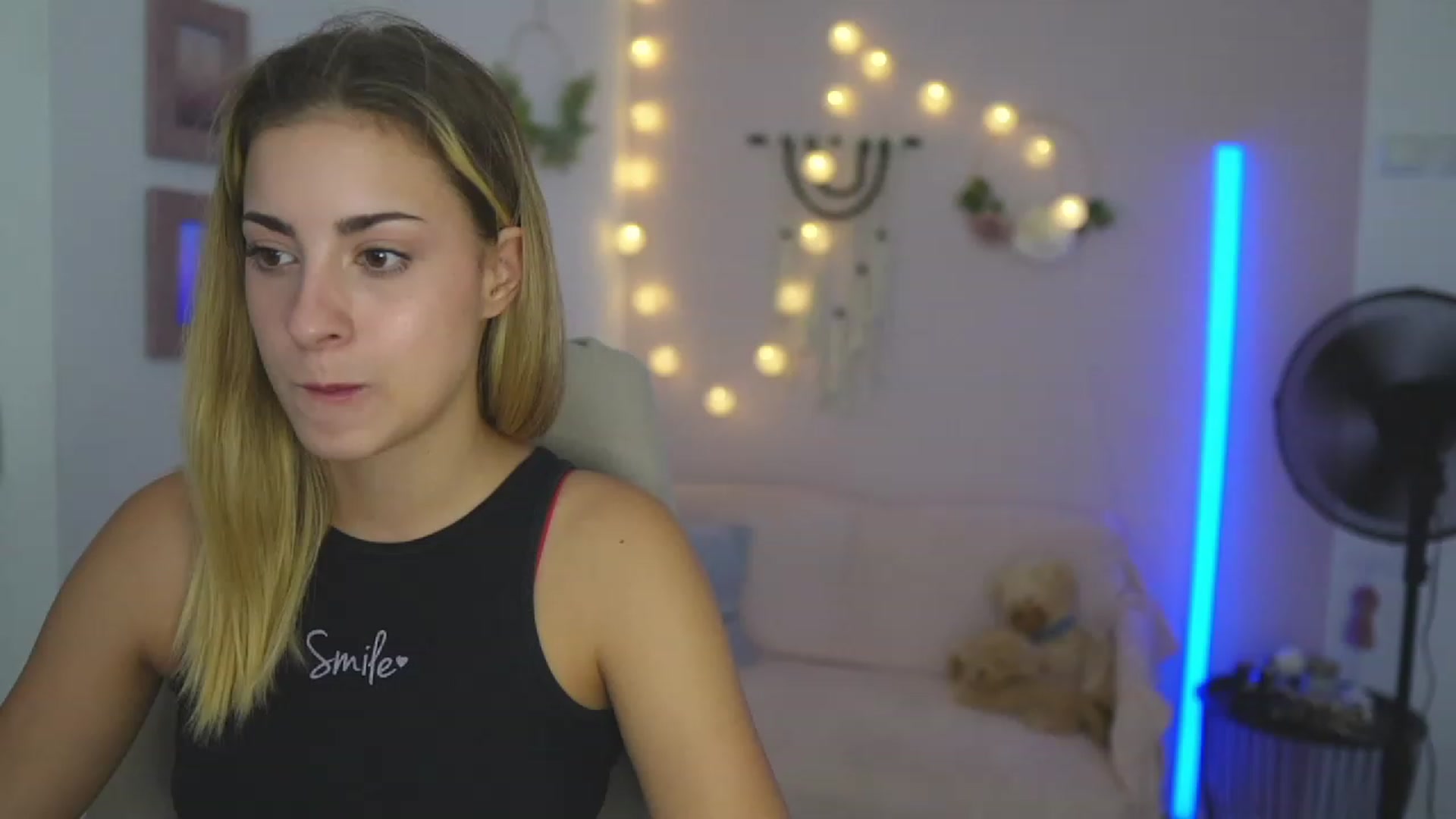 Gallery image thumbnail from Gia_Lopez18's myfreecams stream on, 08/30/2023, 21:13 image 14 of 20