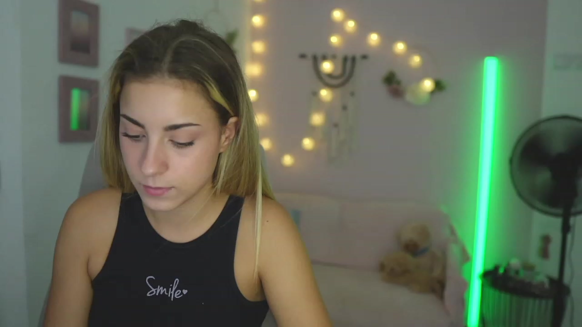 Gallery image thumbnail from Gia_Lopez18's myfreecams stream on, 08/30/2023, 21:13 image 1 of 20