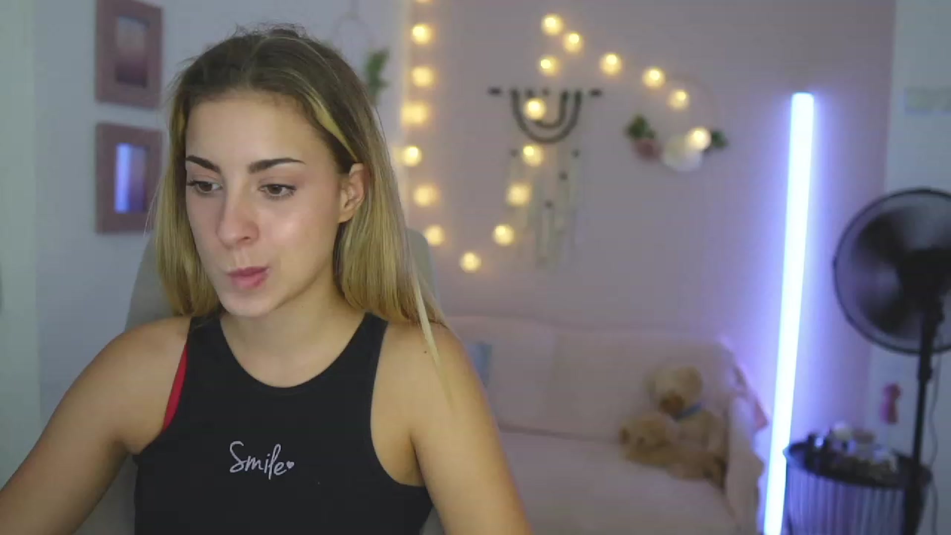 Gallery image thumbnail from Gia_Lopez18's myfreecams stream on, 08/30/2023, 21:13 image 4 of 20