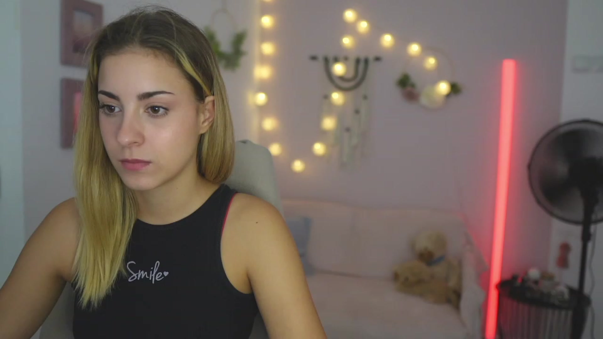 Gallery image thumbnail from Gia_Lopez18's myfreecams stream on, 08/30/2023, 21:13 image 15 of 20