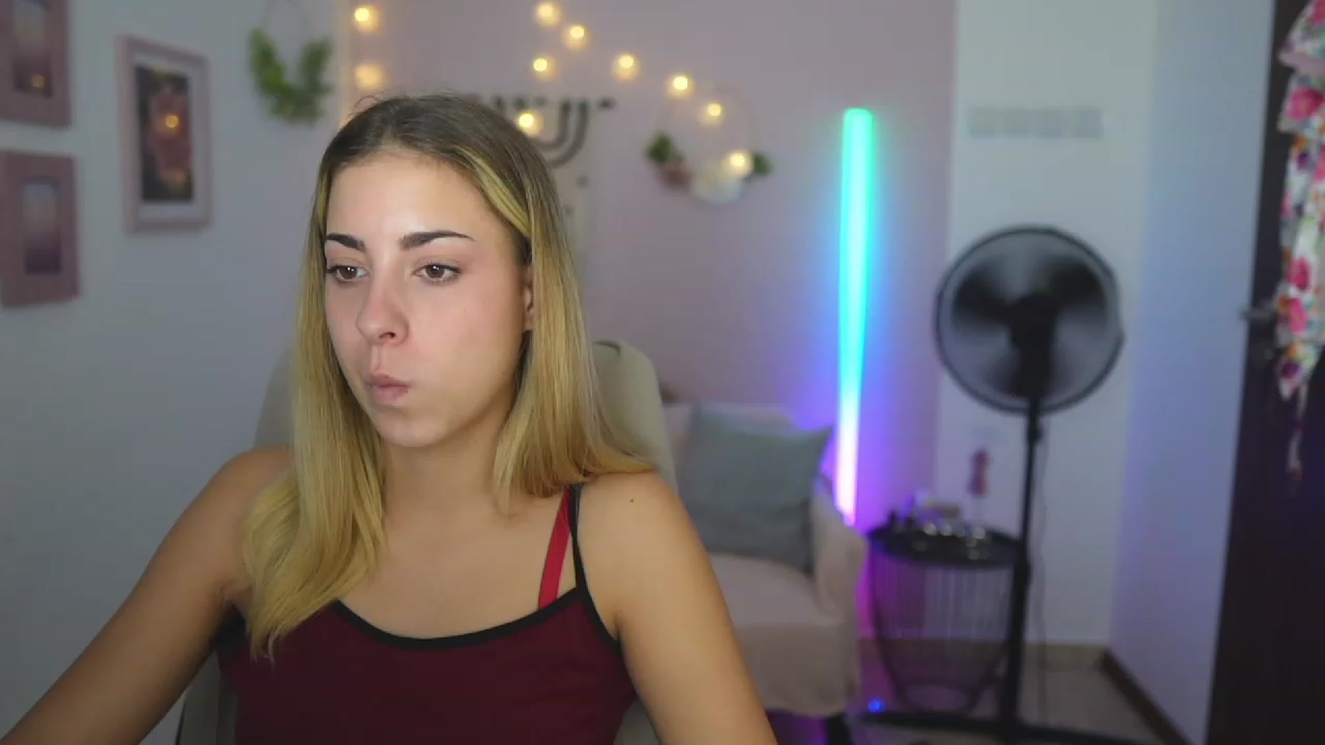 Gallery image thumbnail from Gia_Lopez18's myfreecams stream on, 09/05/2023, 17:53 image 15 of 20