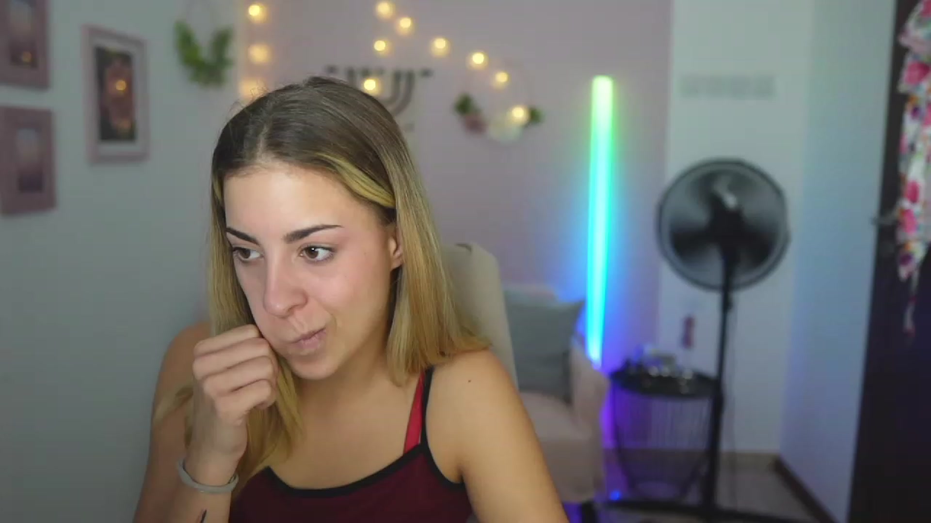 Gallery image thumbnail from Gia_Lopez18's myfreecams stream on, 09/05/2023, 17:53 image 13 of 20