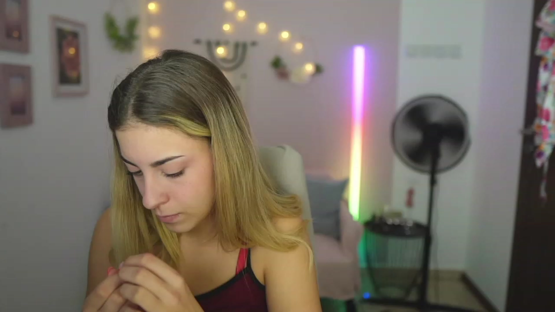 Gallery image thumbnail from Gia_Lopez18's myfreecams stream on, 09/05/2023, 17:53 image 17 of 20