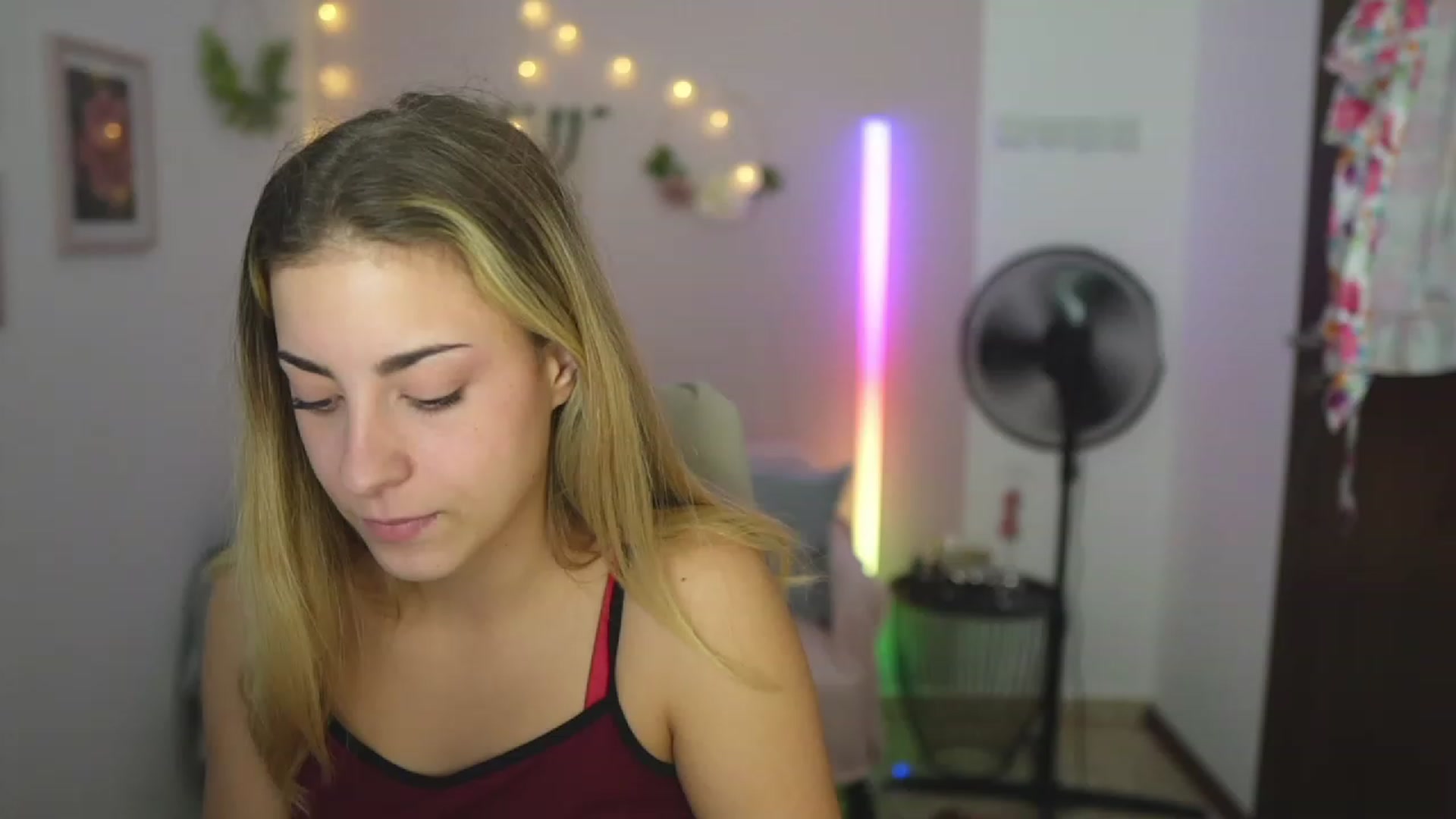 Gallery image thumbnail from Gia_Lopez18's myfreecams stream on, 09/05/2023, 17:53 image 9 of 20