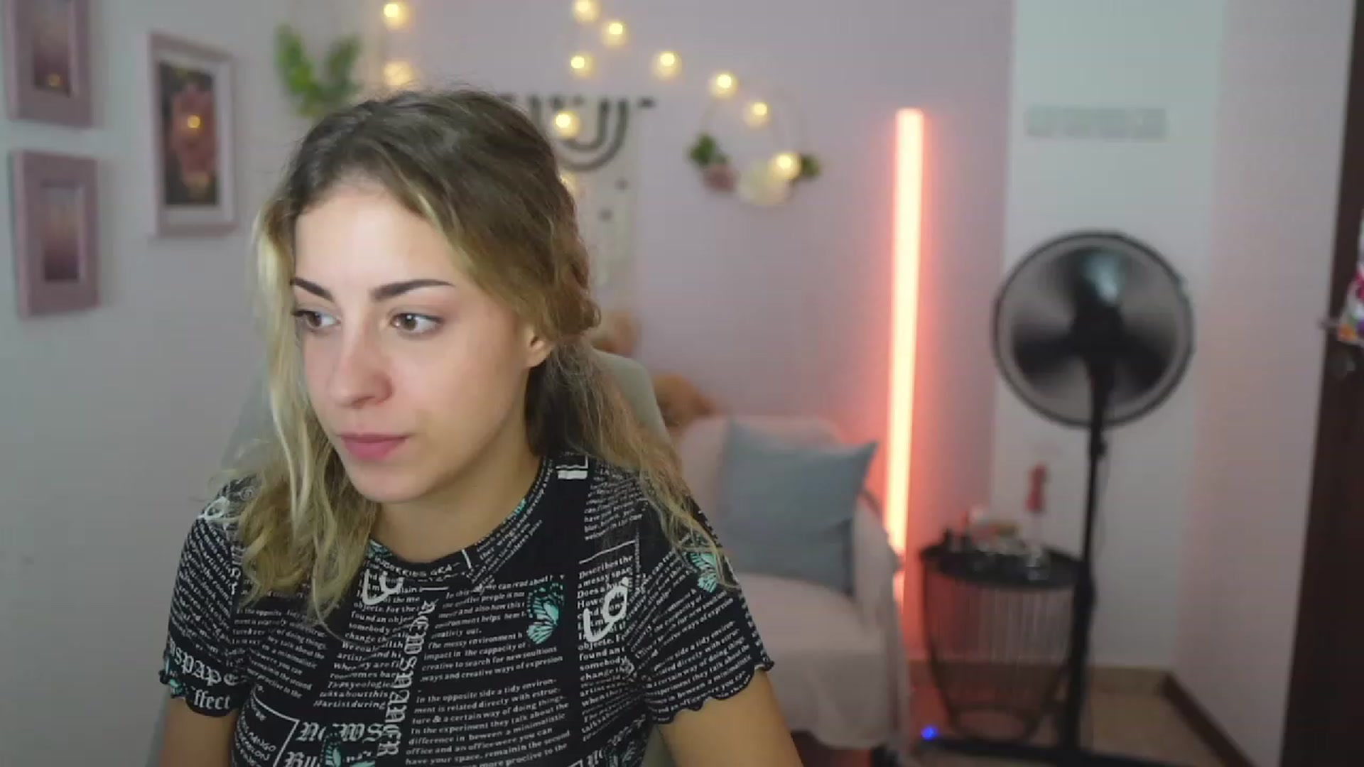 Gallery image thumbnail from Gia_Lopez18's myfreecams stream on, 09/06/2023, 17:28 image 15 of 20