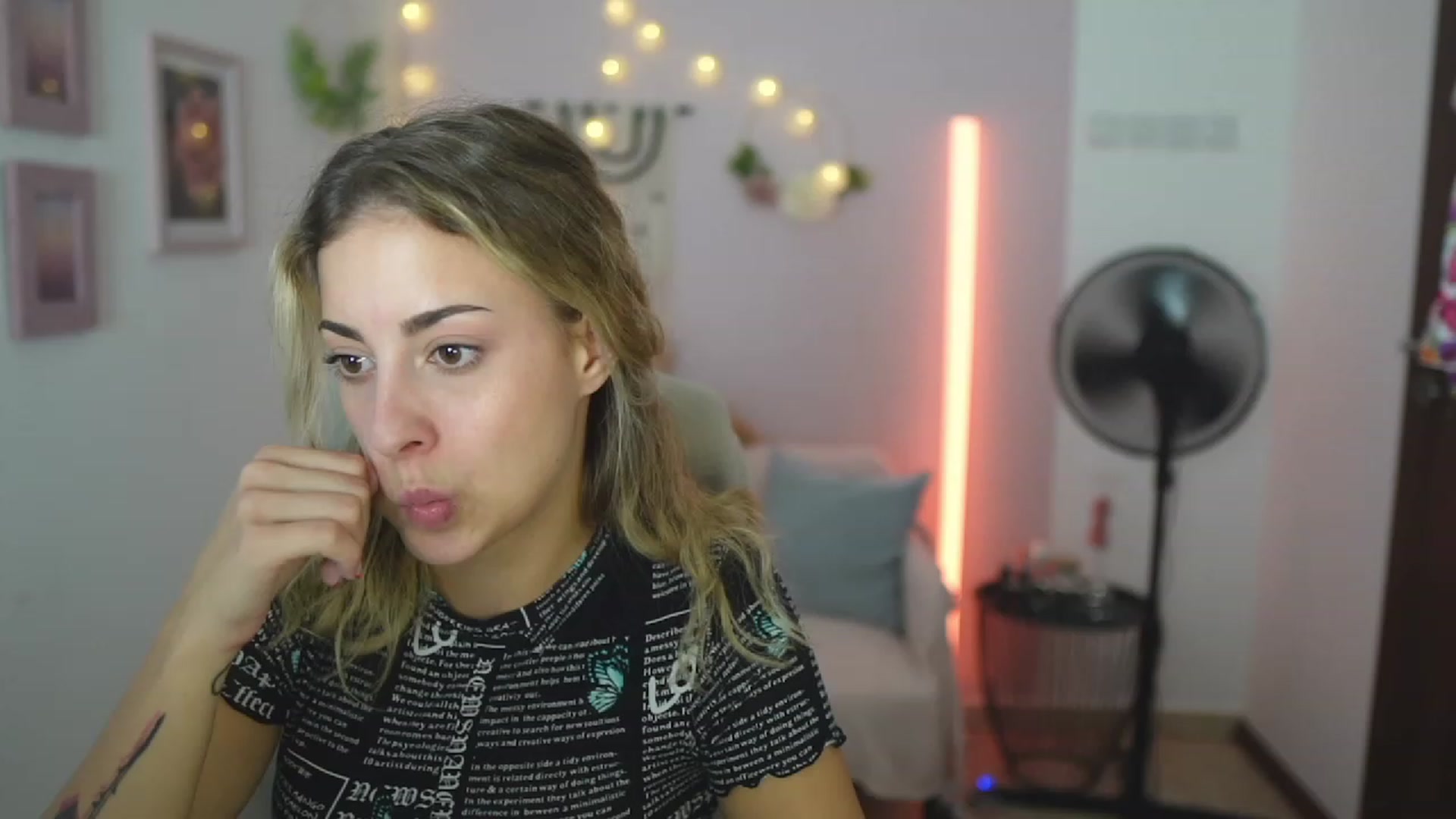 Gallery image thumbnail from Gia_Lopez18's myfreecams stream on, 09/06/2023, 17:28 image 12 of 20