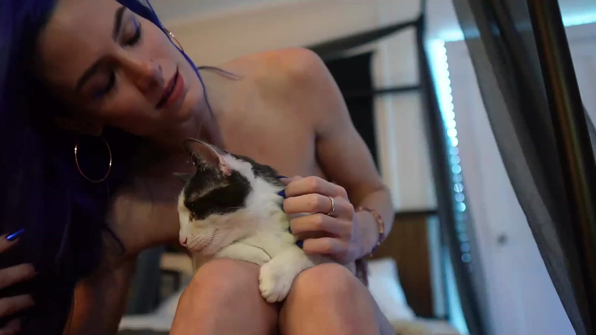 Gallery image thumbnail from Gia_NewYear's myfreecams stream on, 01/03/2023, 24:31 image 4 of 20