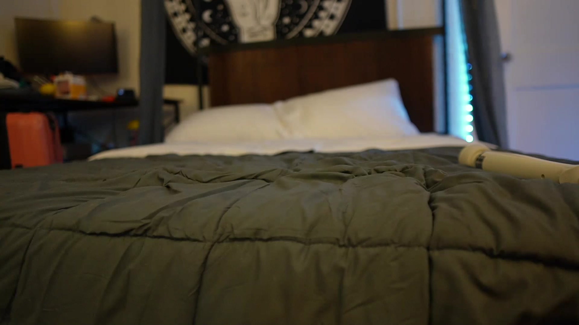 Gallery image thumbnail from Gia_NewYear's myfreecams stream on, 01/03/2023, 24:31 image 19 of 20