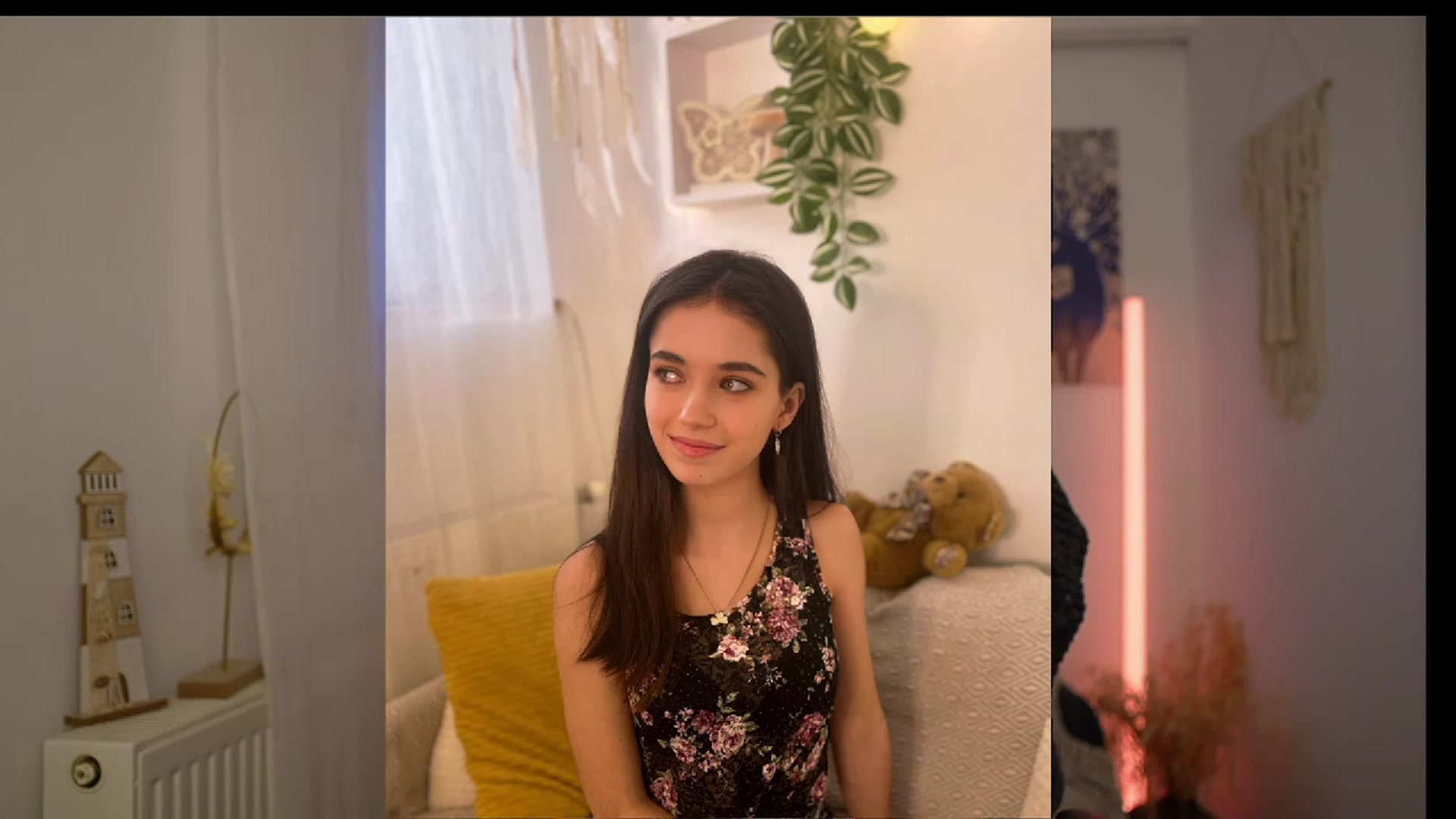 Gallery image thumbnail from Gia_Paige18's myfreecams stream on, 01/28/2024, 11:21 image 19 of 20